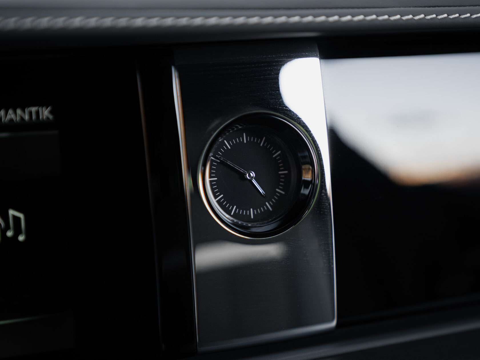 Rolls-Royce Ghost EXTENDED  <br>Graphite 