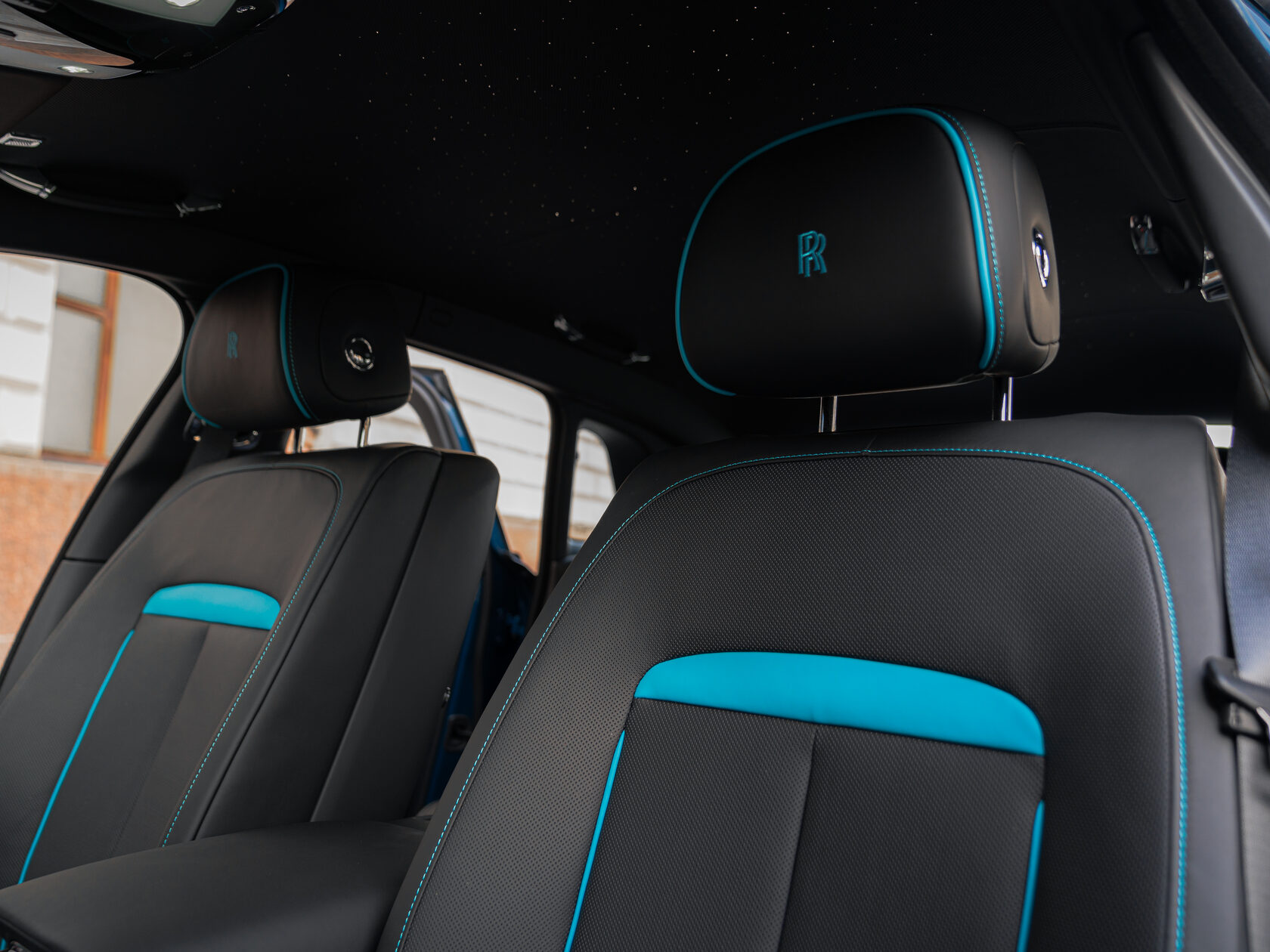Rolls-Royce Ghost Black Badge Series II  <br>Mustique Blue 