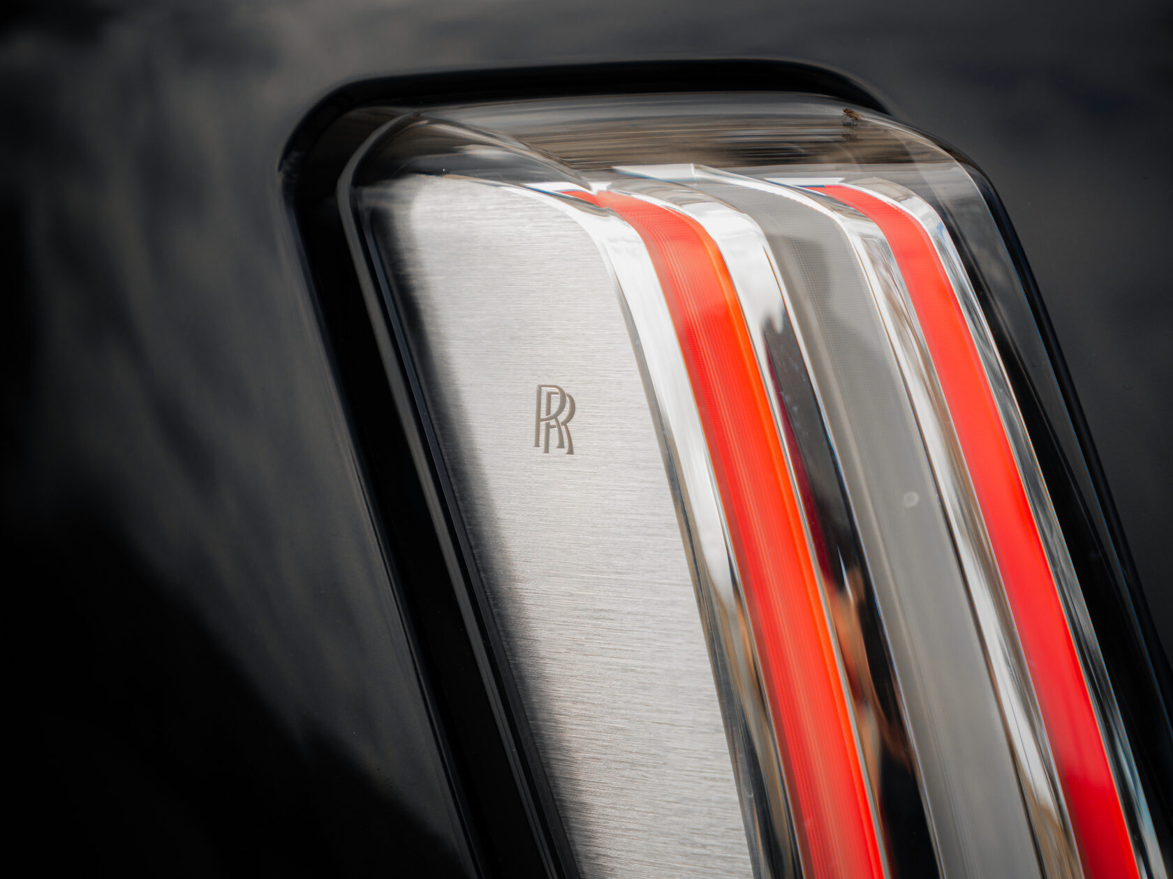 Rolls-Royce Spectre  <br>Black Diamond/ Черный