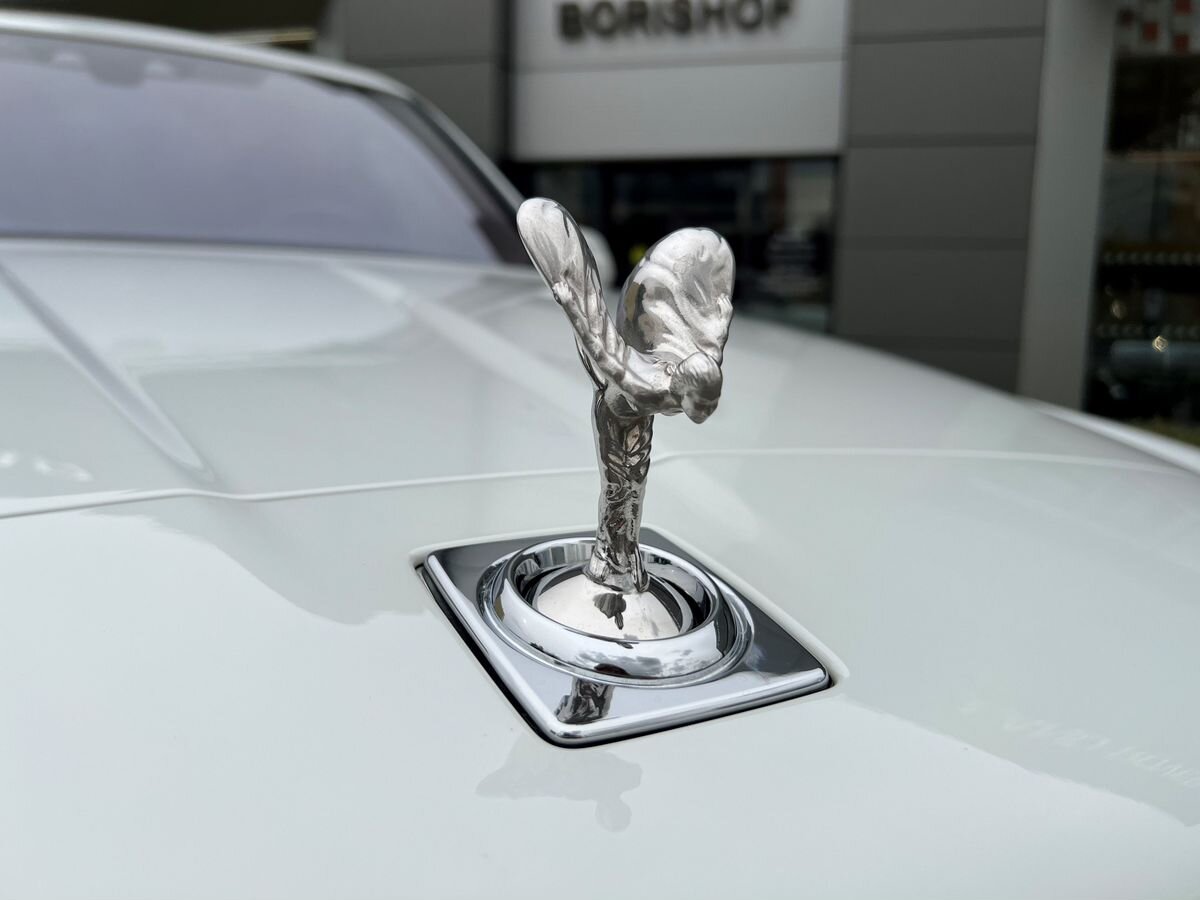 Rolls-Royce Cullinan  <br>Белый