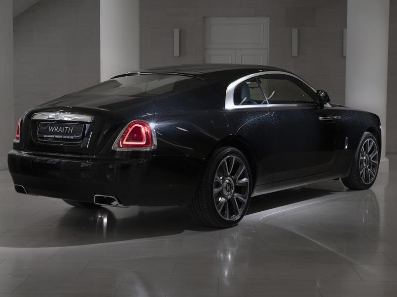 Rolls-Royce Wraith  <br>Crystal over Black 