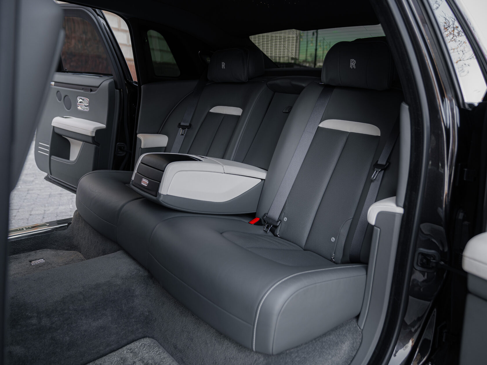 Rolls-Royce Ghost EXTENDED  <br>Graphite 