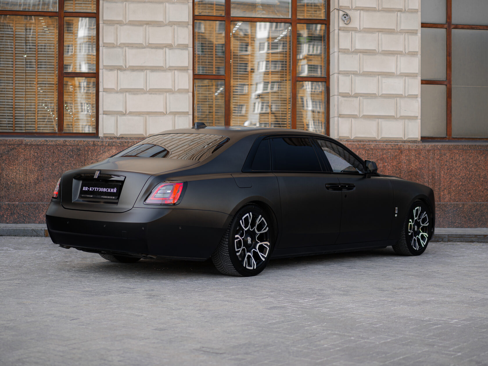 Rolls-Royce Ghost EXTENDED  <br>Graphite 