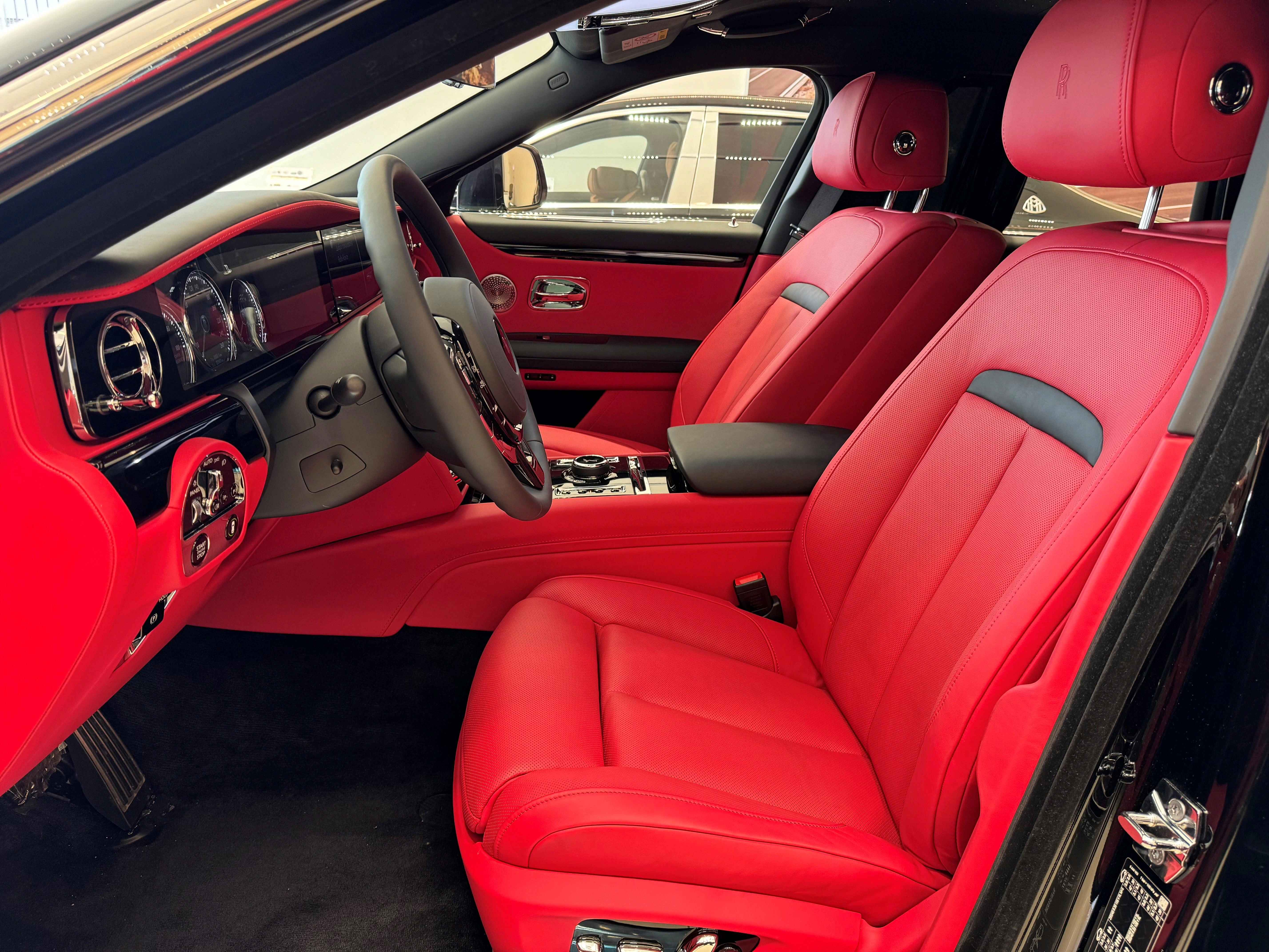 Rolls-Royce Ghost Extended   <br>Diamond Black 