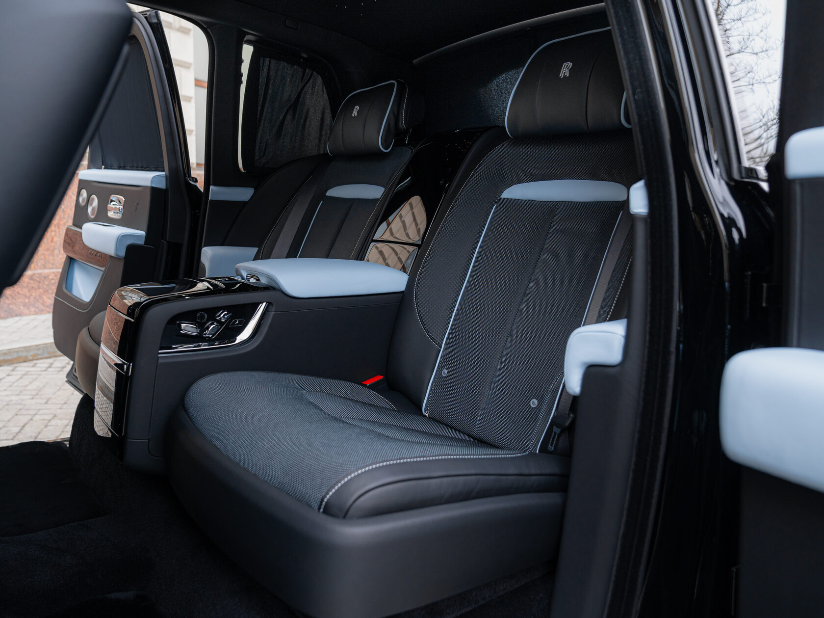 Rolls-Royce II Black Diamond  <br>Black Diamond 