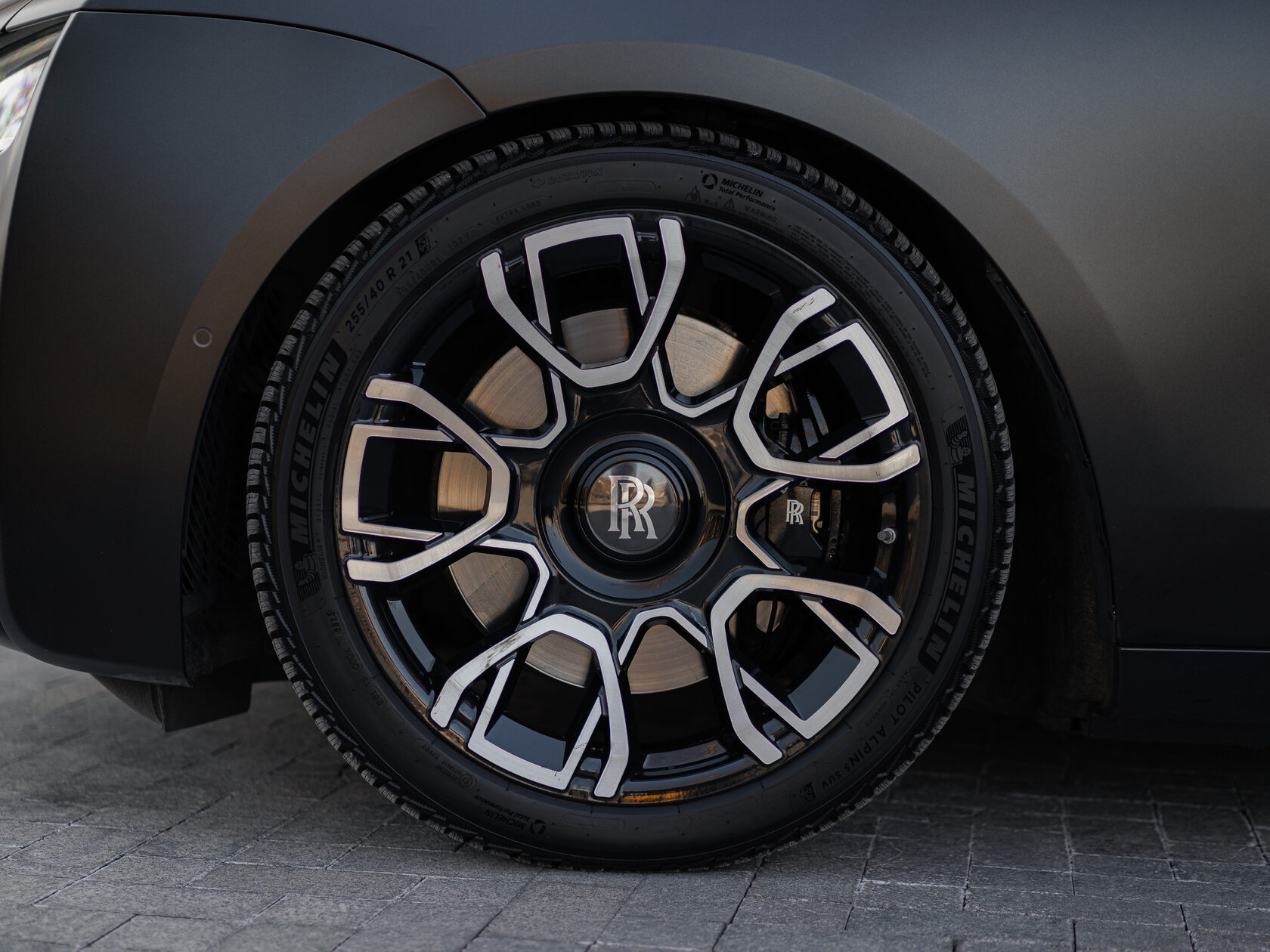 Rolls-Royce Ghost EXTENDED  <br>Graphite 