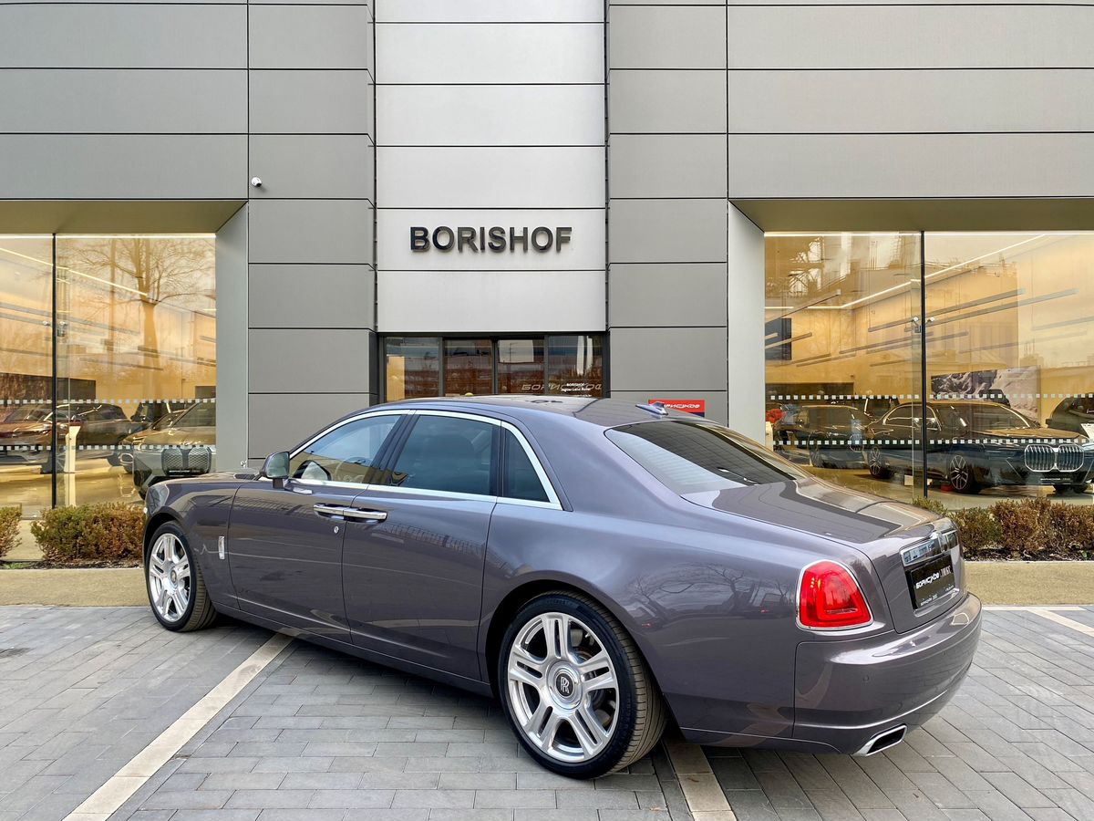 Rolls-Royce Ghost 2015 год <br>