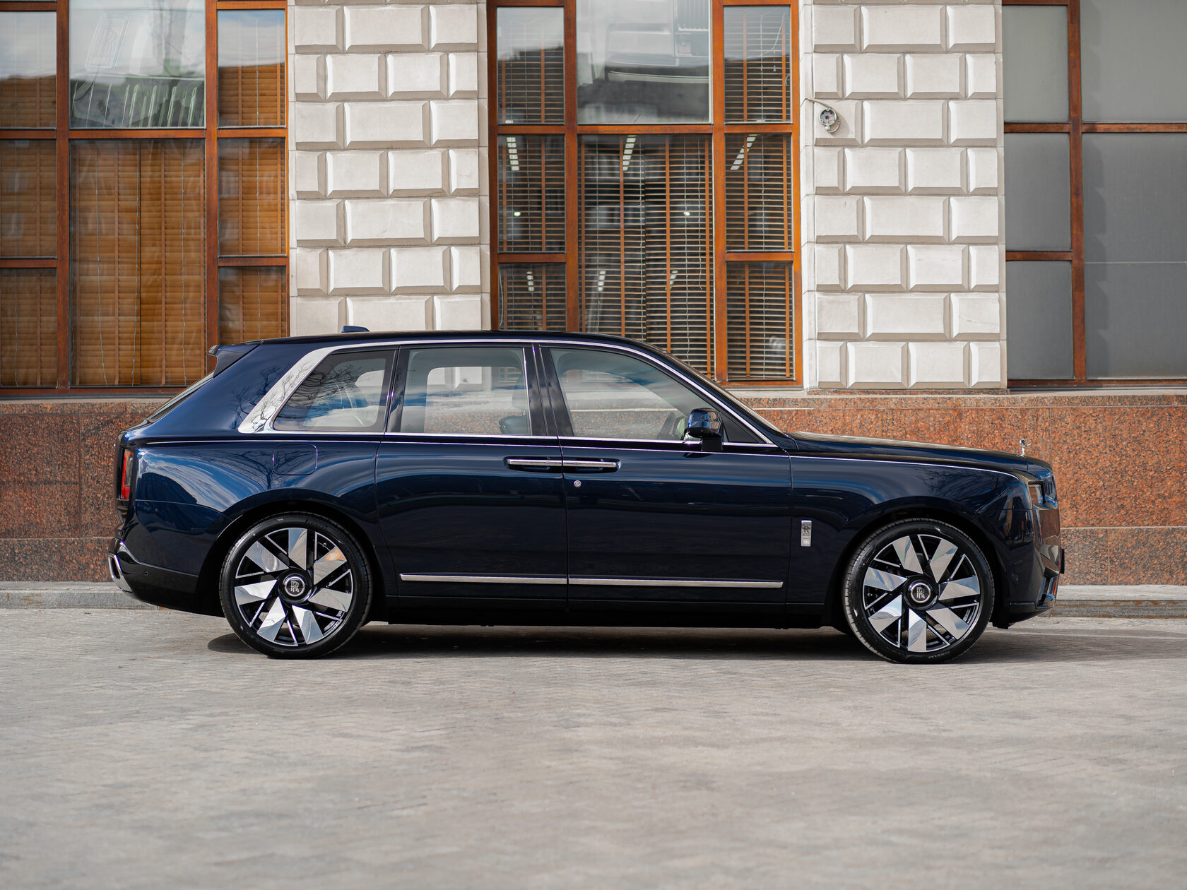 Rolls-Royce II Midnight Sapphire  <br>Midnight Sapphire 