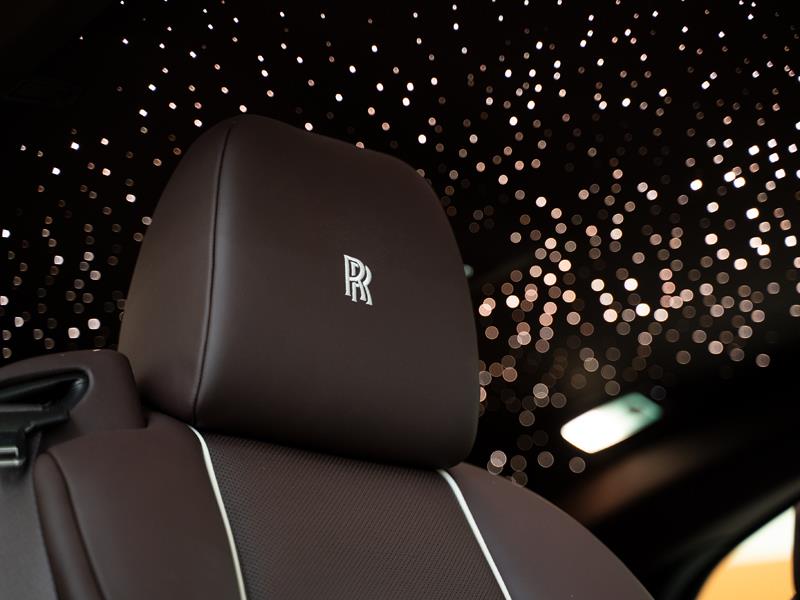 Rolls-Royce Wraith  <br>Smokey Quartz / White Sands 