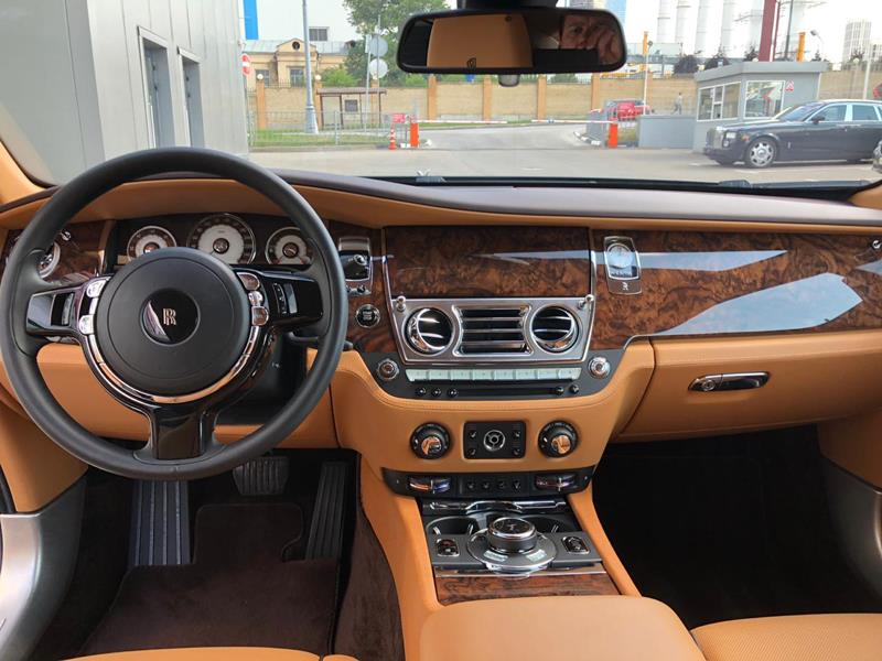 Rolls-Royce Wraith 2014 год <br>Diamond Black 