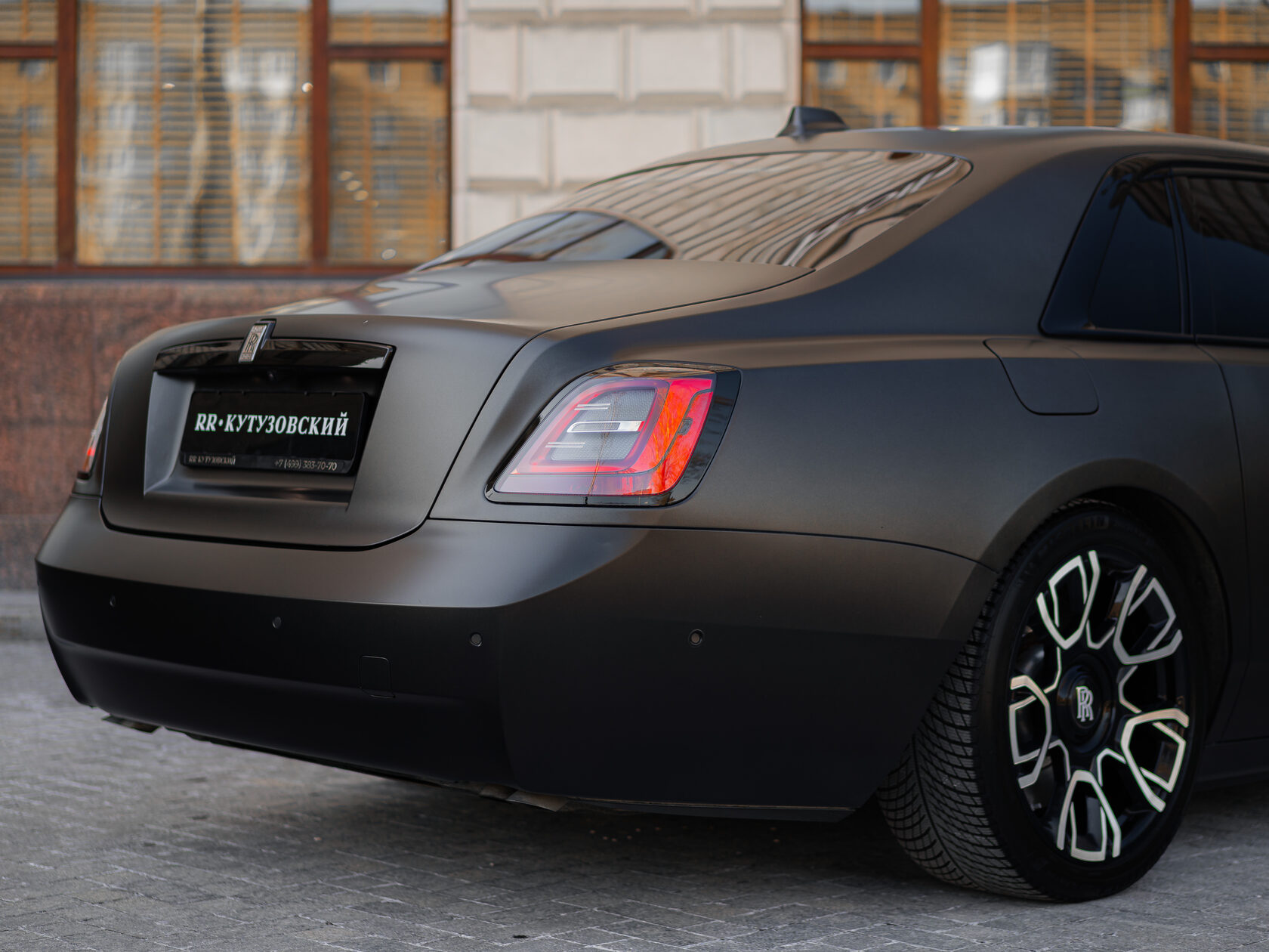Rolls-Royce Ghost EXTENDED  <br>Graphite 