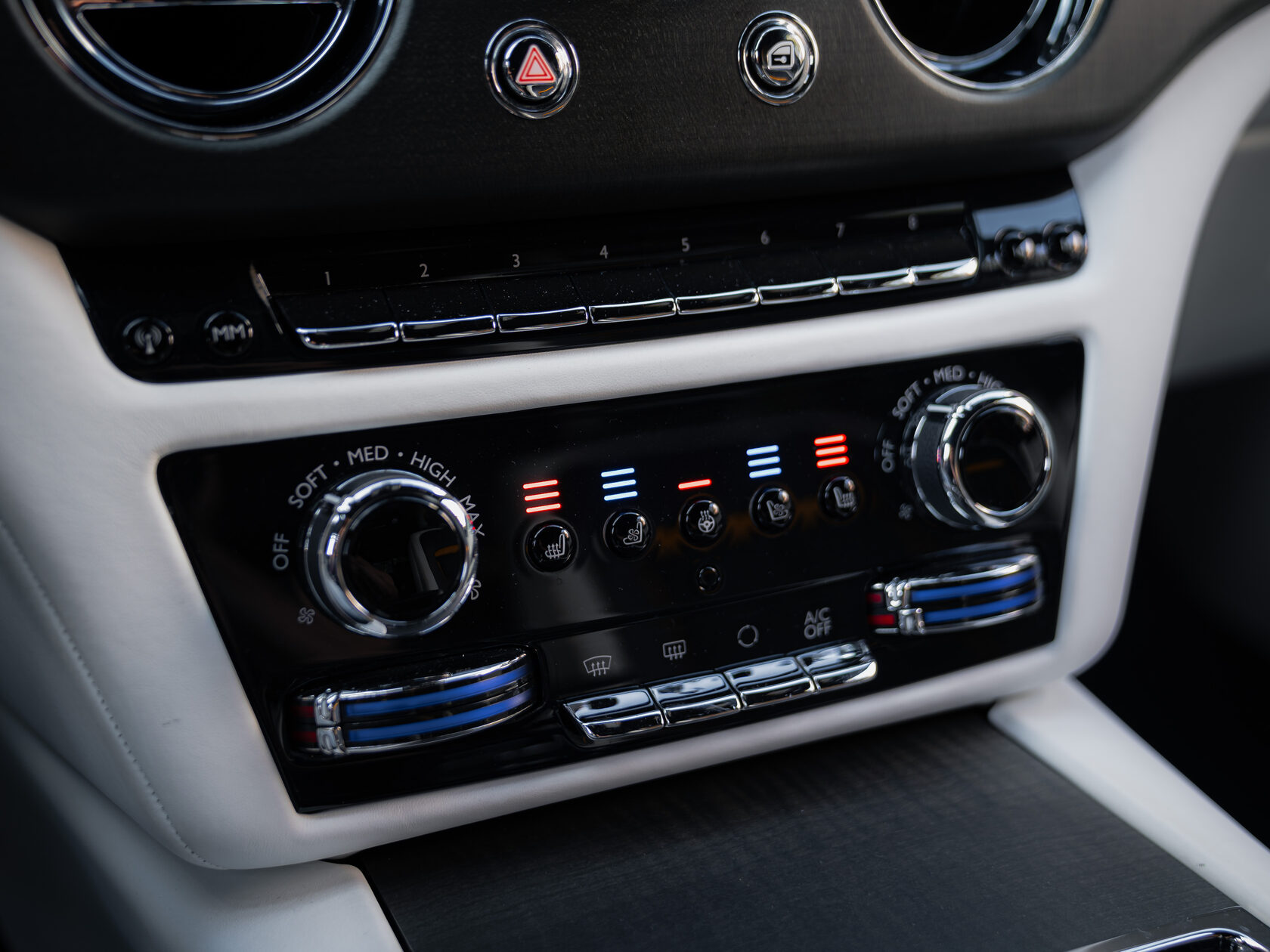 Rolls-Royce Ghost  <br>Diamond Black 