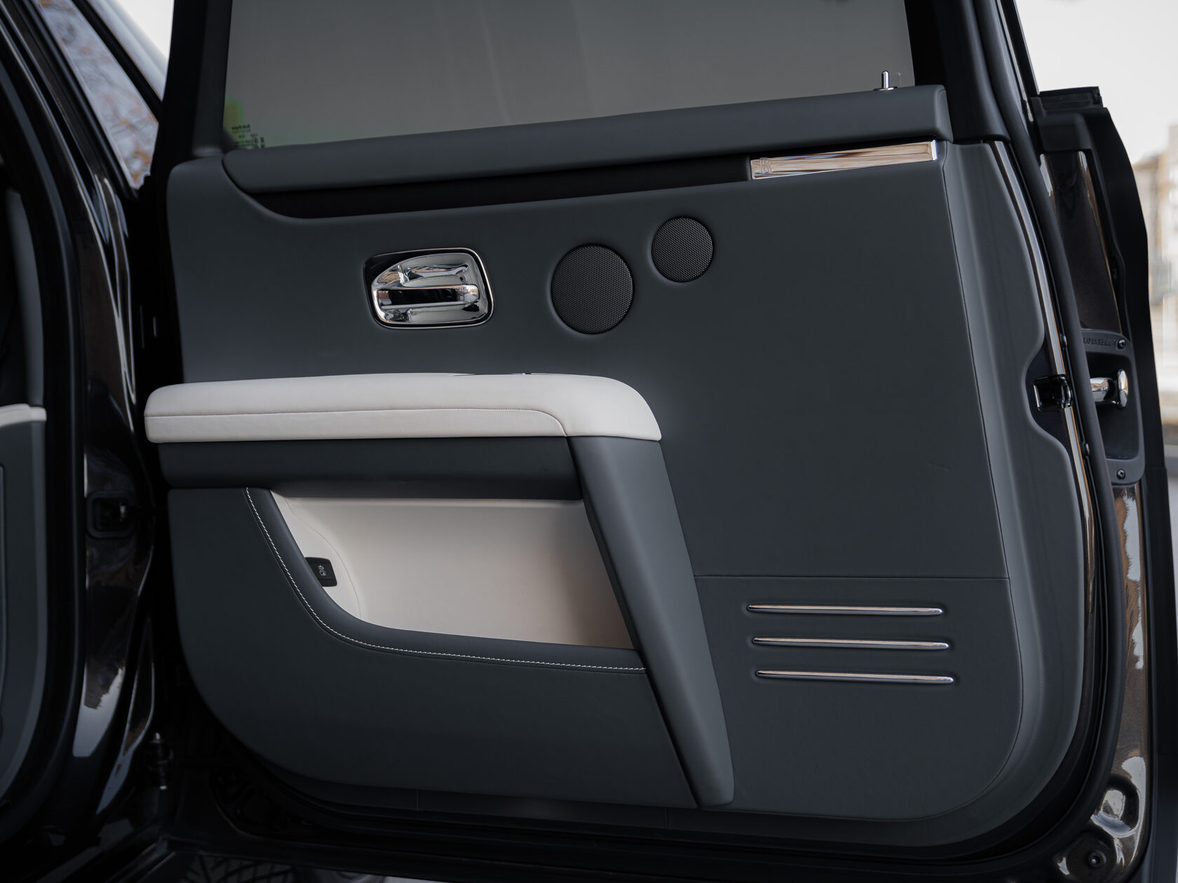 Rolls-Royce Ghost EXTENDED  <br>Graphite 