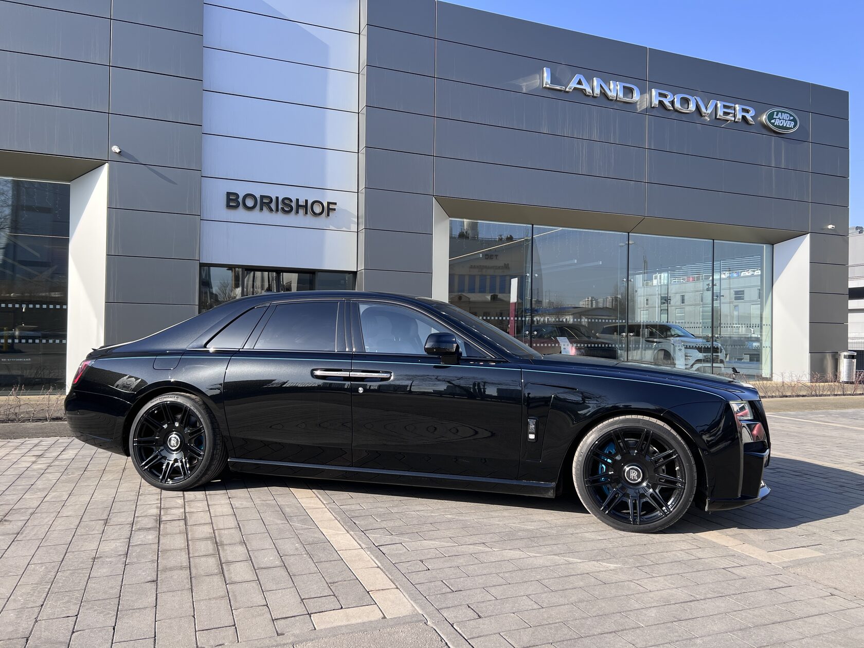 Rolls-Royce Ghost Black Badge by NOVITEC 2025 год <br>Черный Металлик Diamond Black 