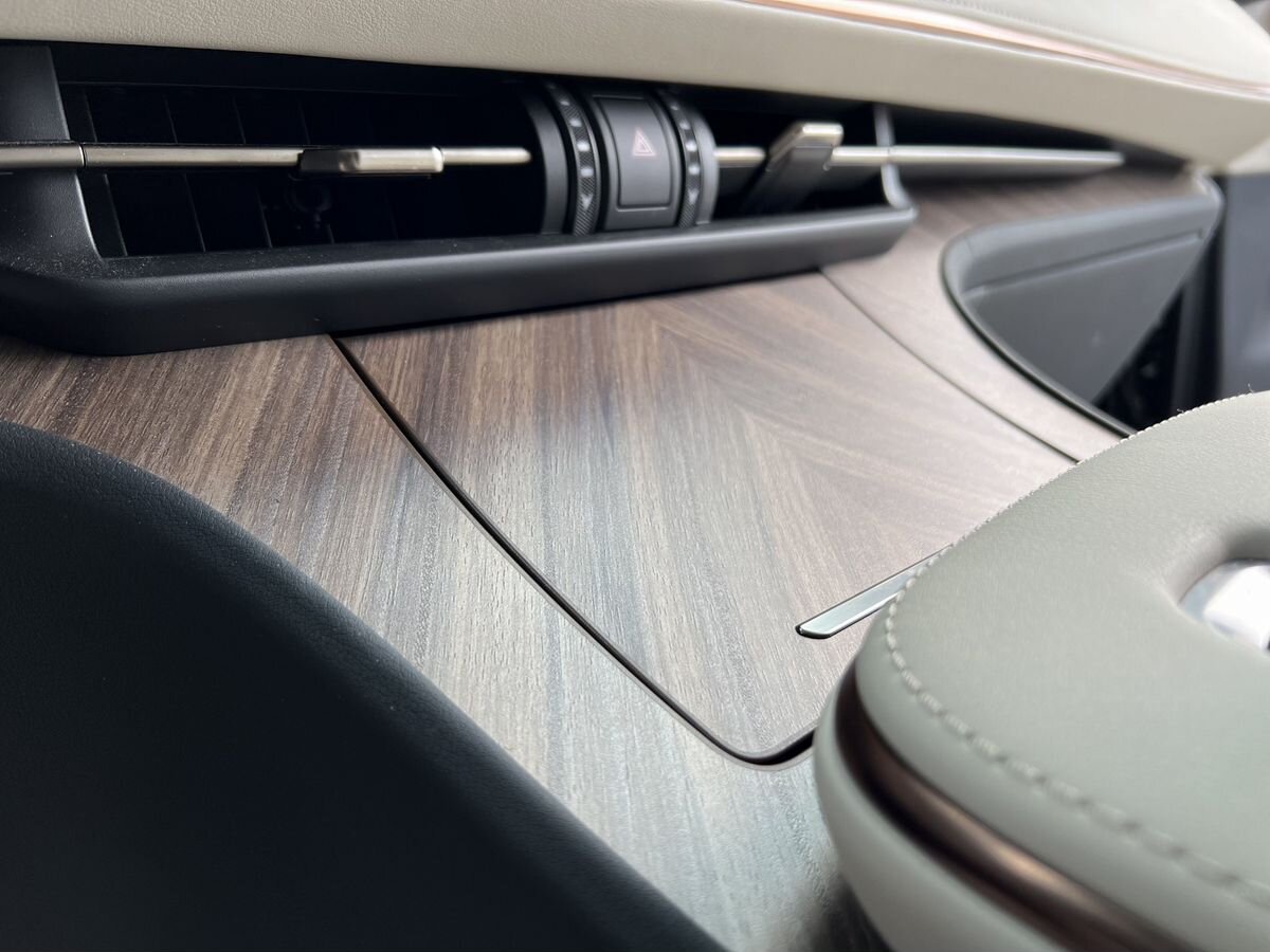 Rolls-Royce LM 2023 год <br>