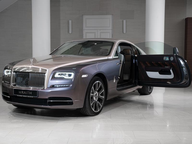 Rolls-Royce Wraith  <br>Anthracite / White Sands 