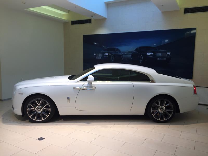 Rolls-Royce Wraith  <br>Arctic White 