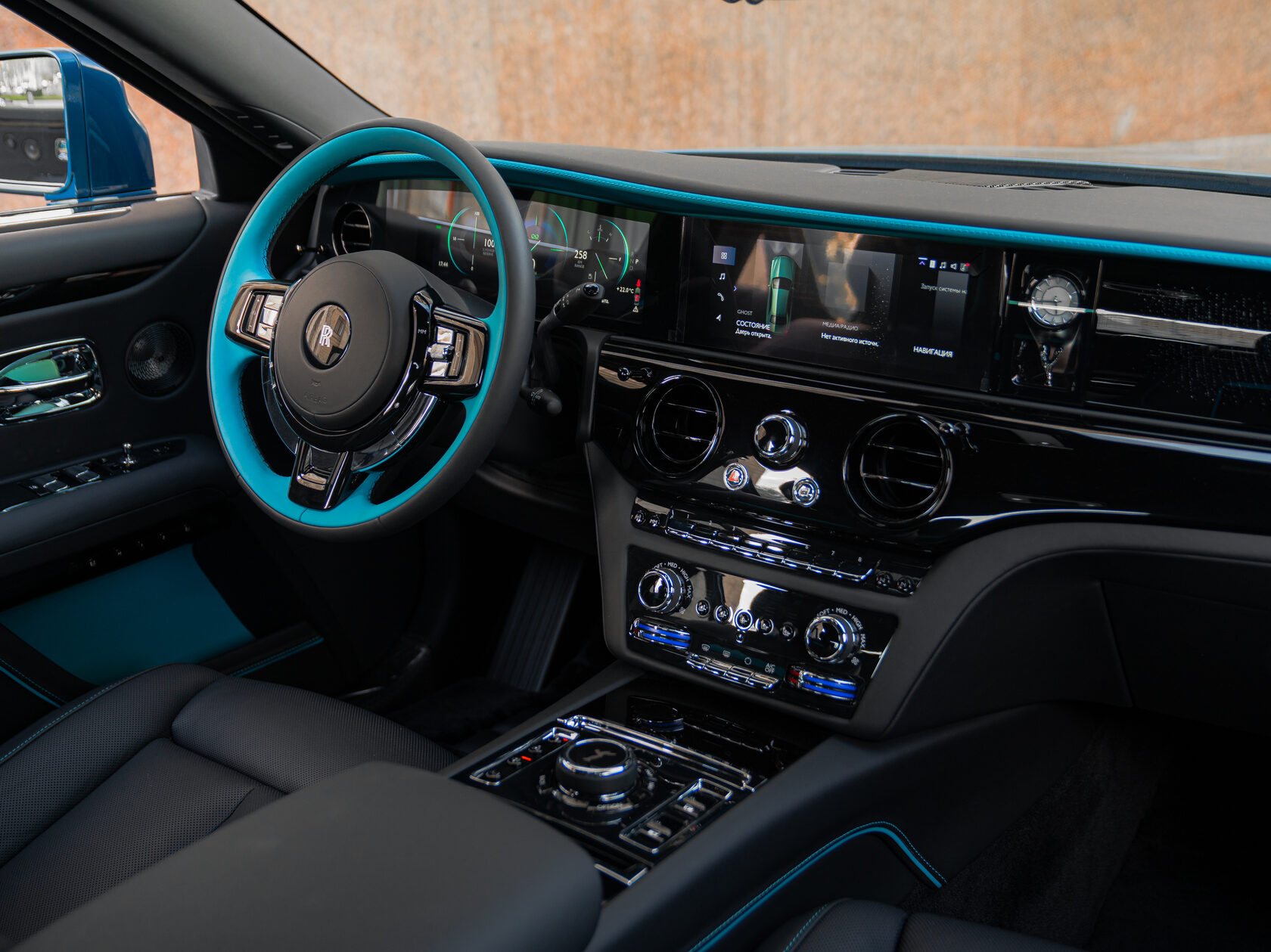 Rolls-Royce Ghost Black Badge Series II  <br>Mustique Blue 