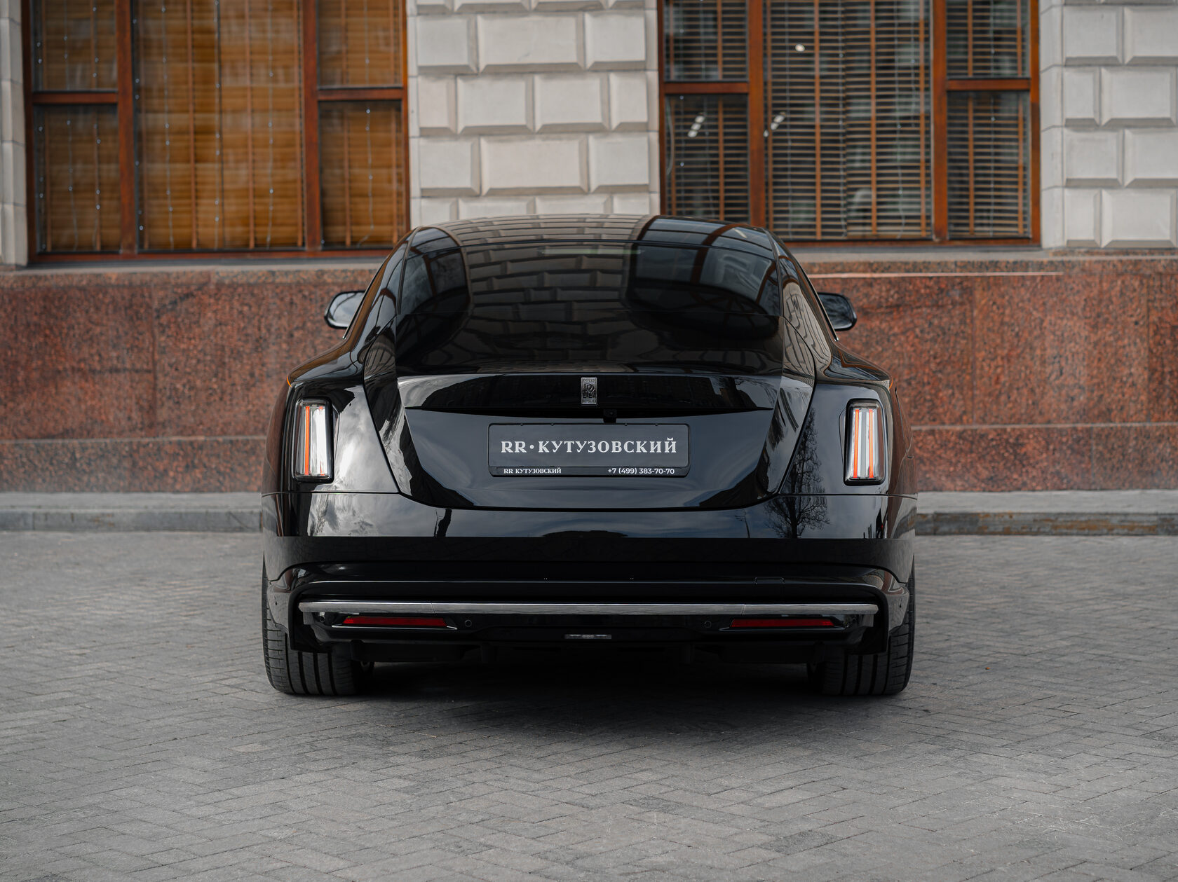 Rolls-Royce Spectre  <br>Diamond Black / Черный бриллиант