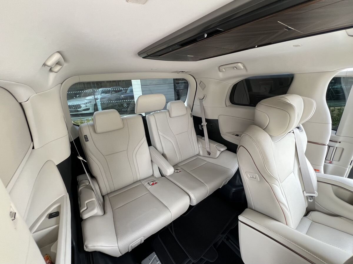 Rolls-Royce LM 2023 год <br>