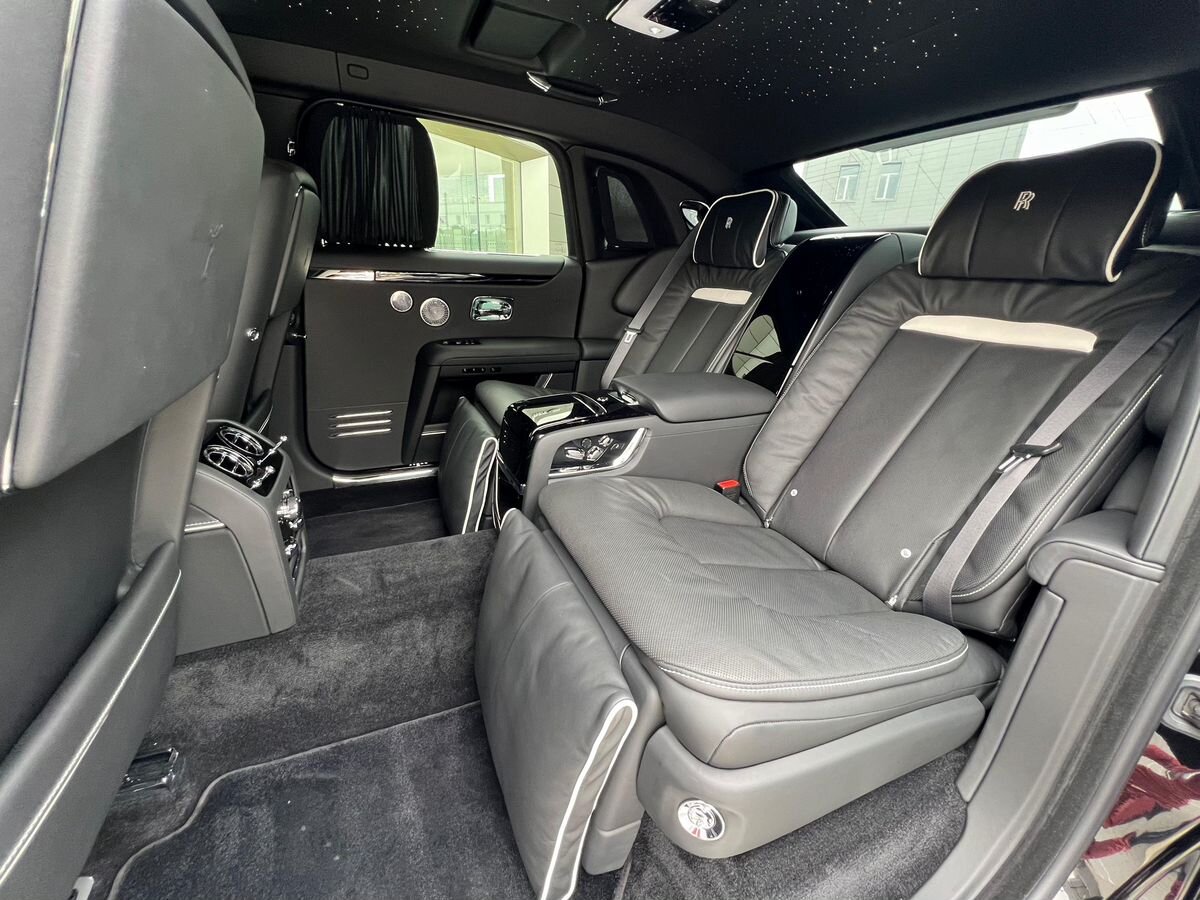 Rolls-Royce Ghost 2021 год <br>Diamond Black 