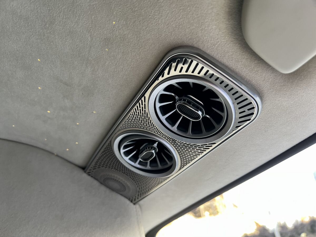 Rolls-Royce V-Класс  <br>Черный