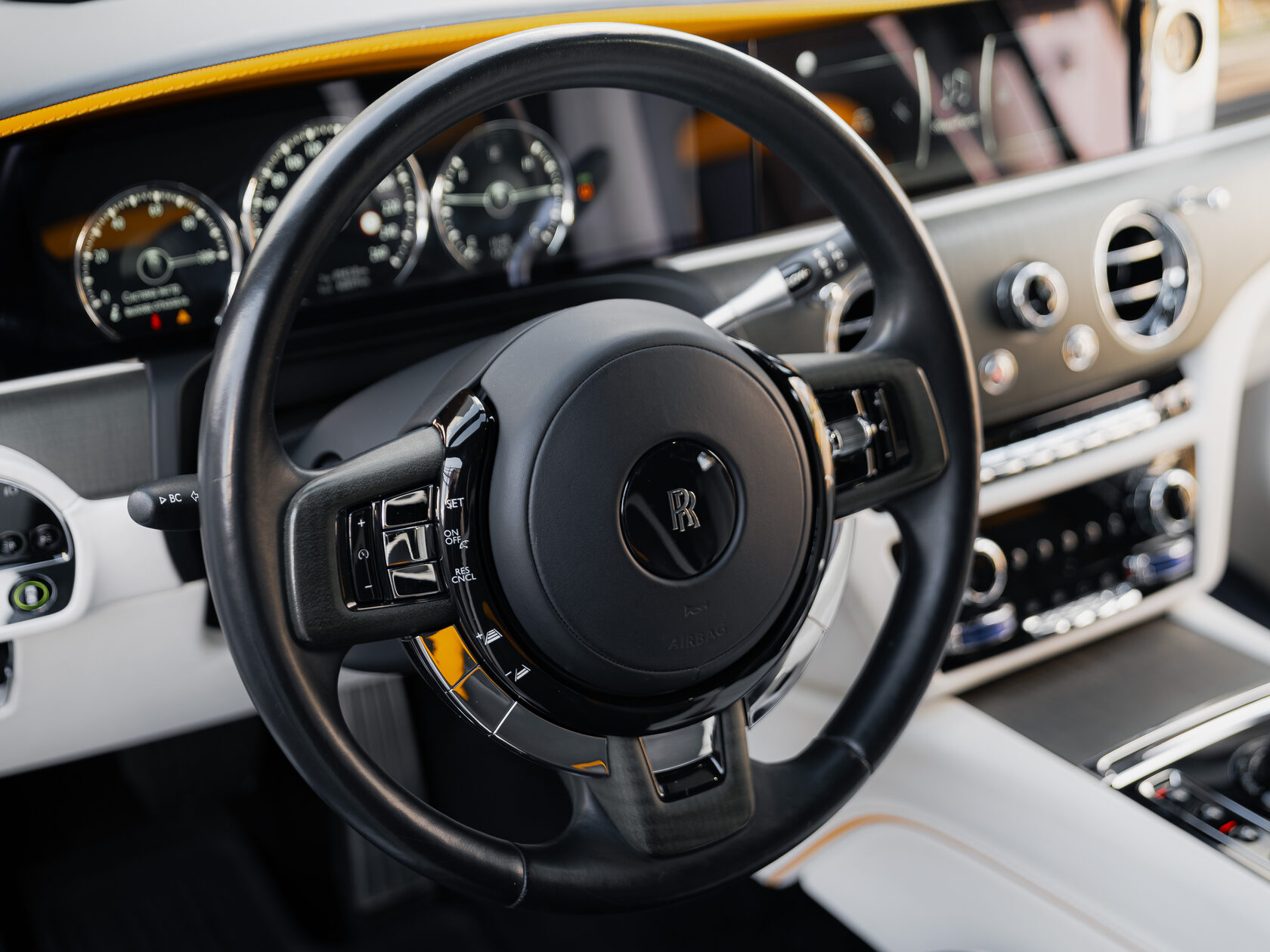 Rolls-Royce Ghost  <br>Diamond Black 