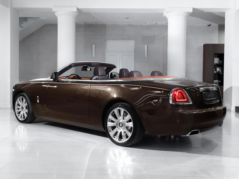 Rolls-Royce DAWN  <br>Smokey Quartz / White Sands 