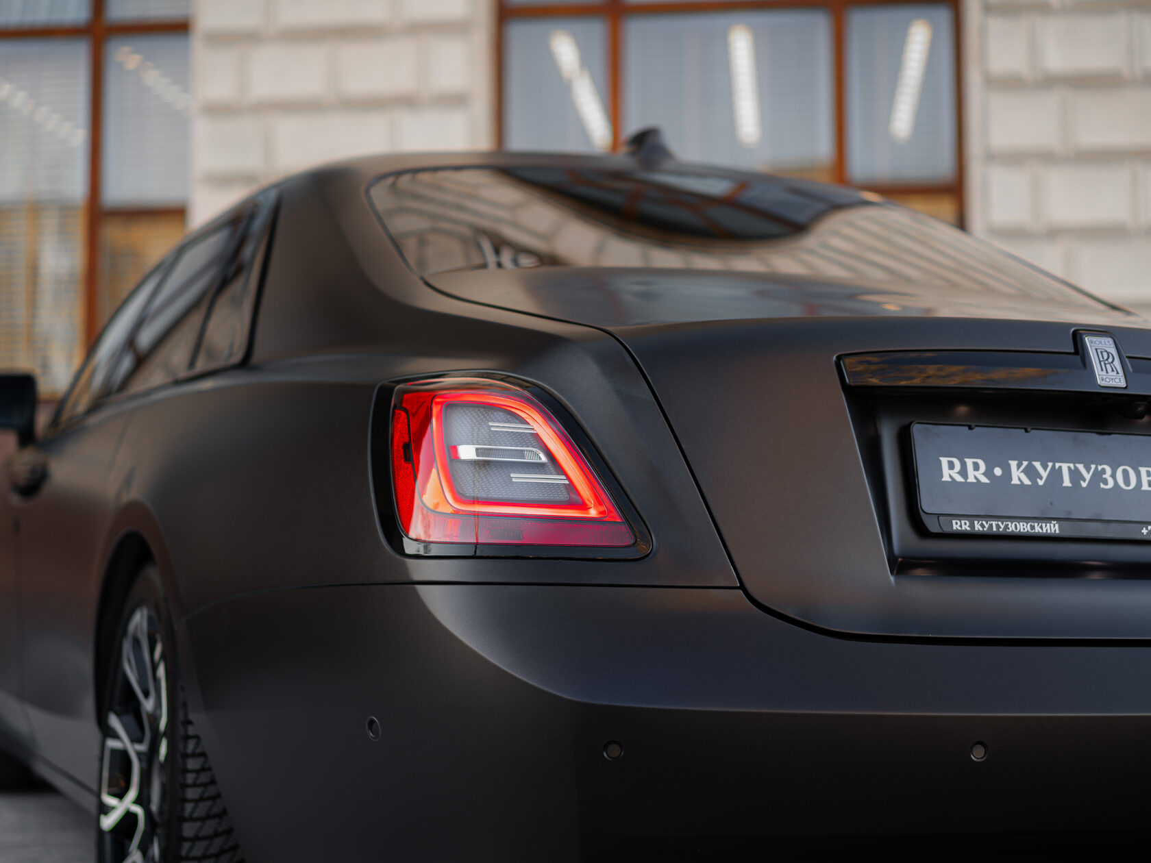 Rolls-Royce Ghost EXTENDED  <br>Graphite 
