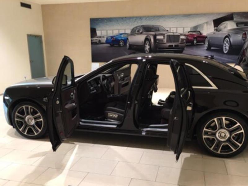 Rolls-Royce Ghost SWB 2016 год <br>Black Kirsch 