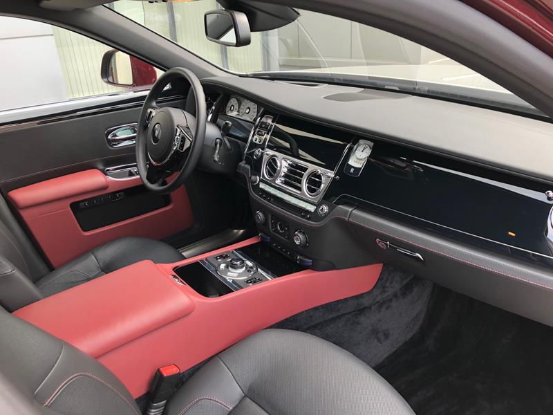 Rolls-Royce Ghost 2011 год <br>Claret 