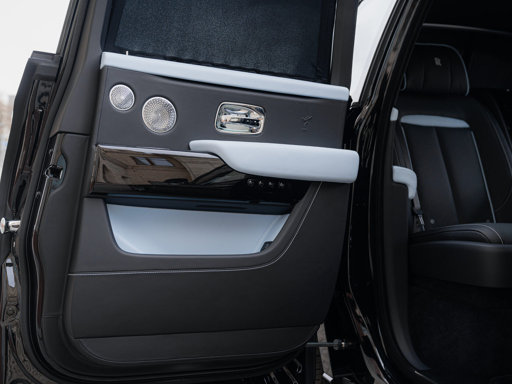 Rolls-Royce II Black Diamond  <br>Black Diamond 