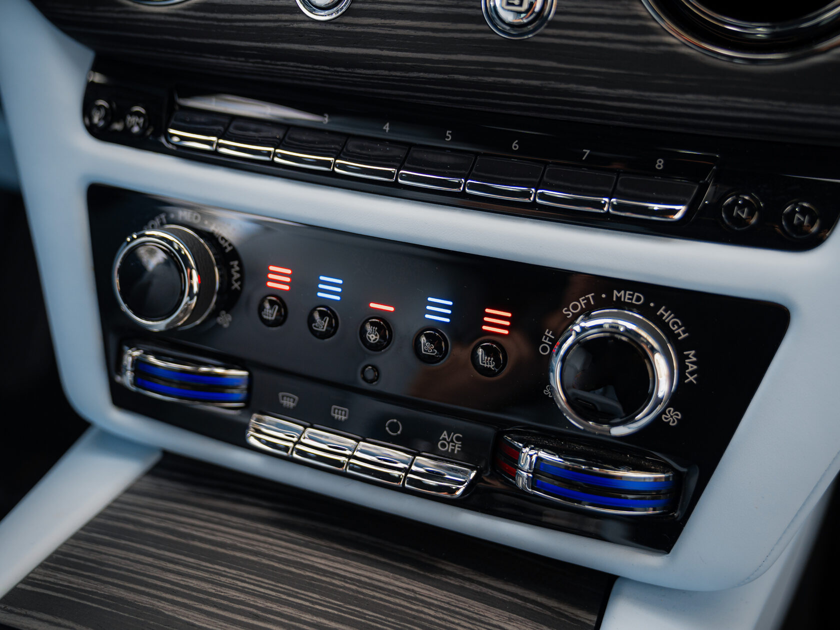 Rolls-Royce Spectre  <br>Black Diamond/ Черный