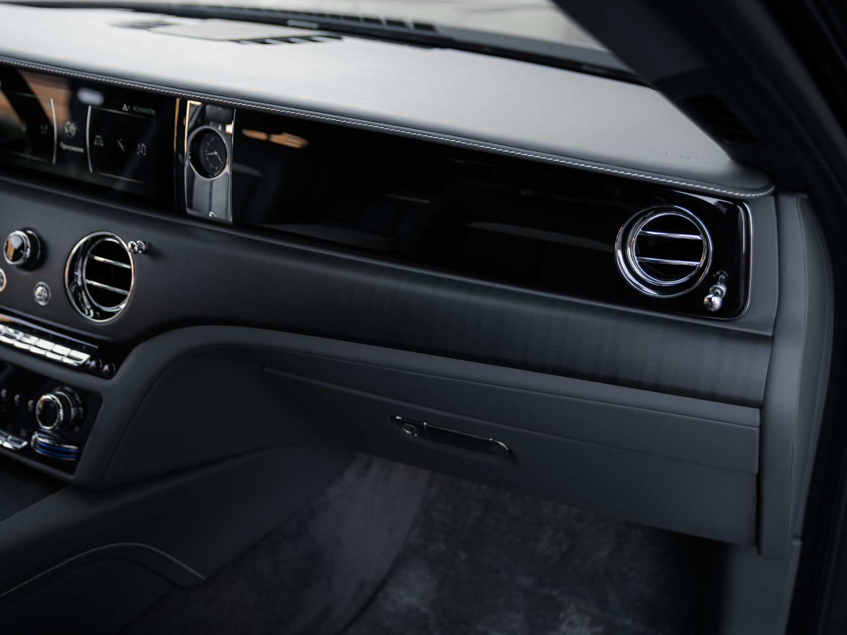 Rolls-Royce Ghost EXTENDED  <br>Graphite 