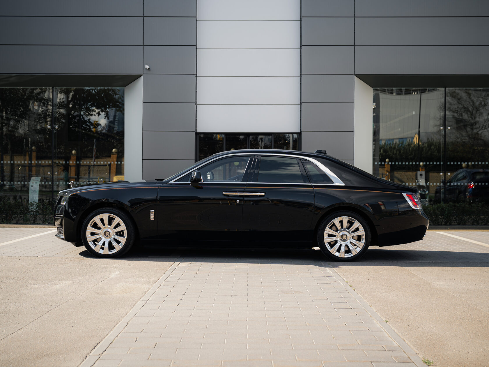 Rolls-Royce Ghost  <br>Diamond Black 