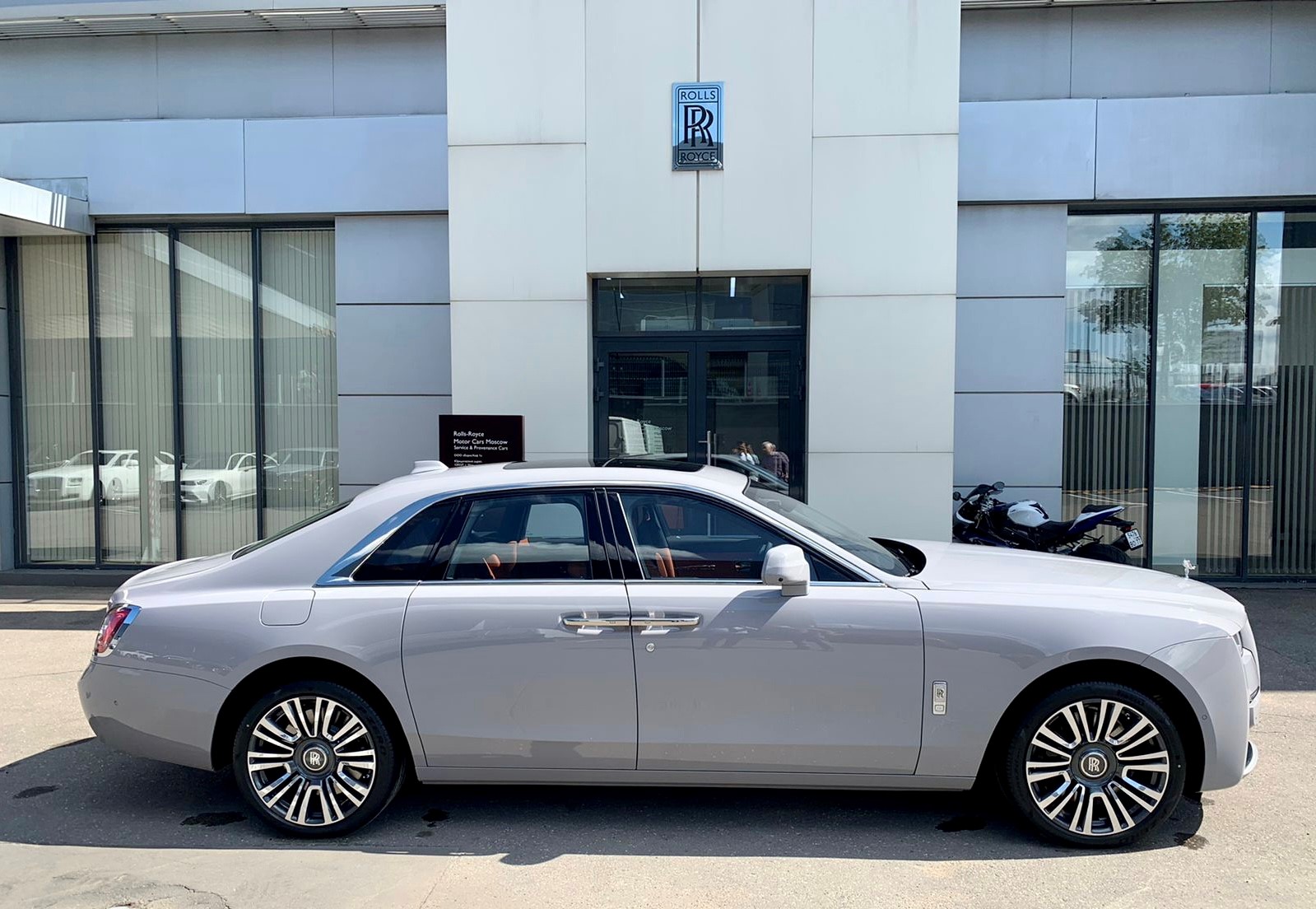 Rolls-Royce Ghost  <br>