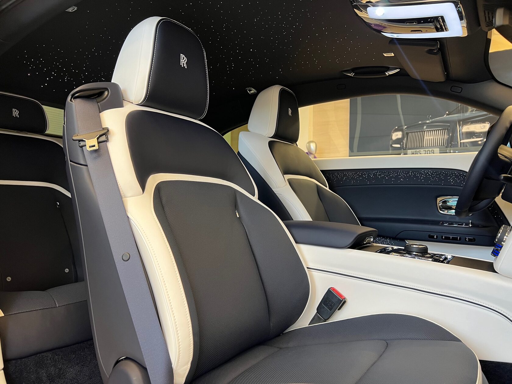 Rolls-Royce Spectre  <br>Midnight Sapphire 