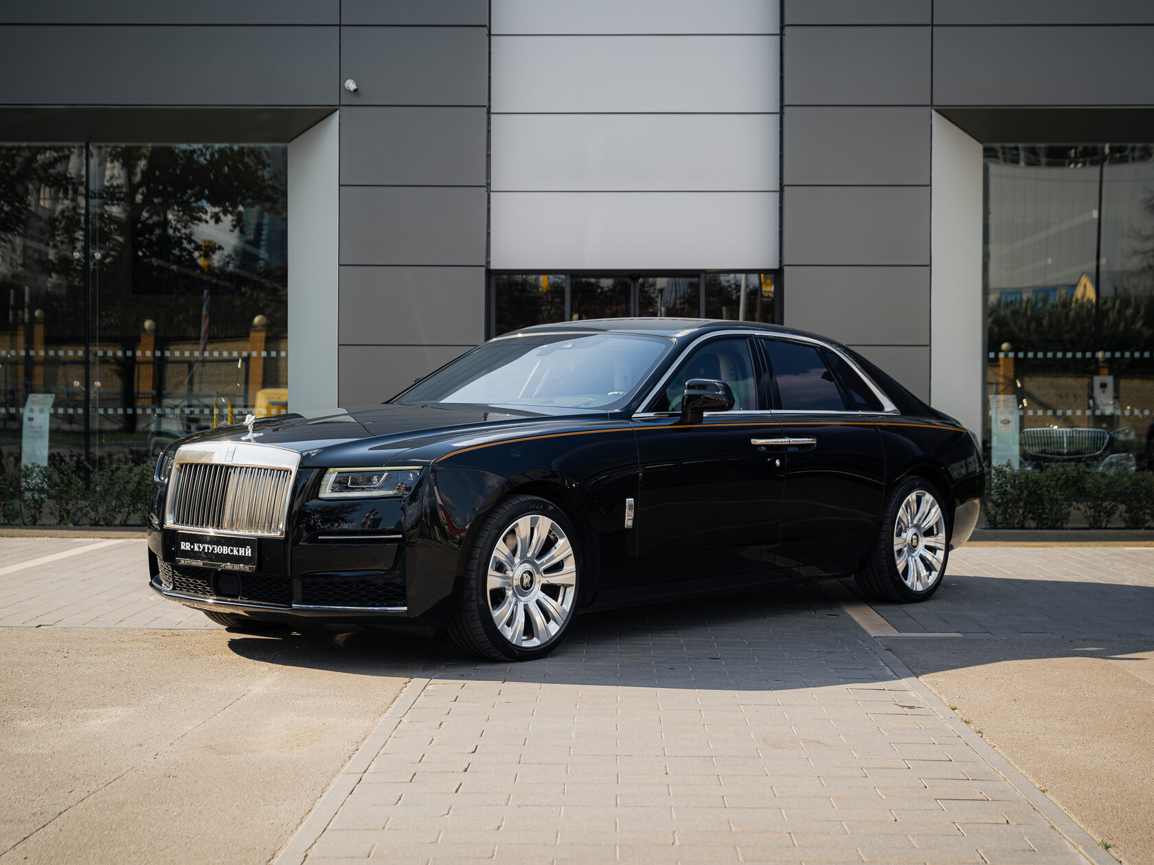 Rolls-Royce Ghost  <br>Diamond Black 