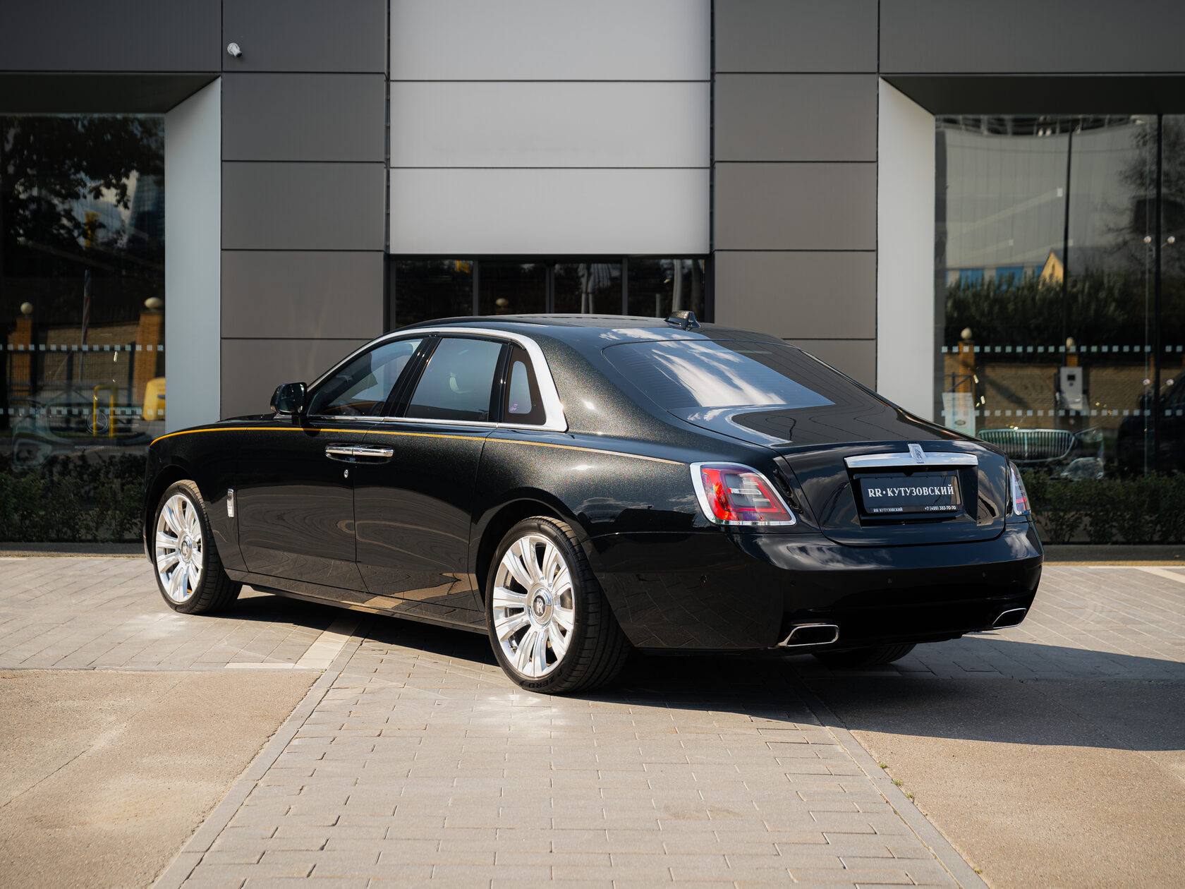 Rolls-Royce Ghost  <br>Diamond Black 
