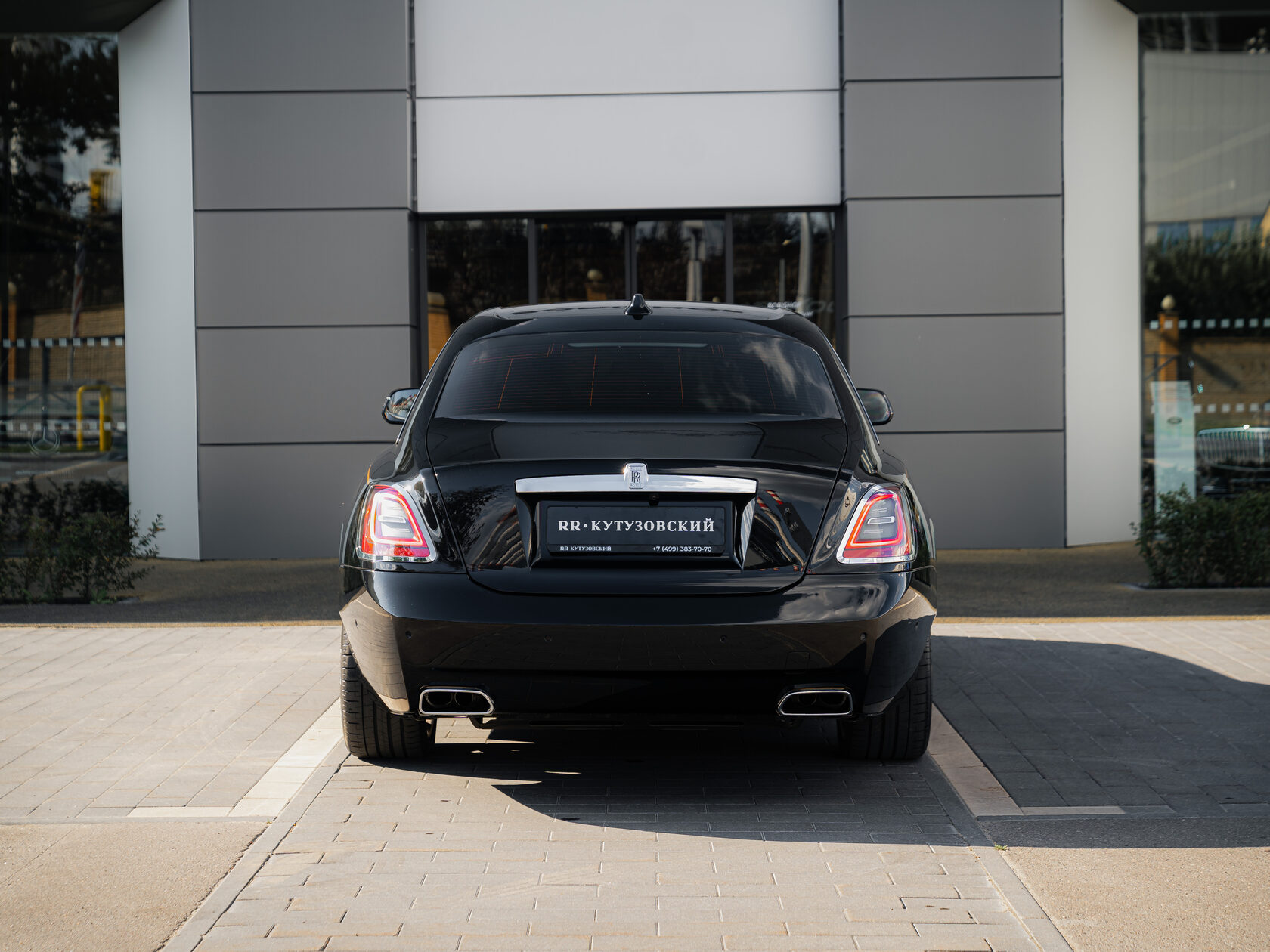 Rolls-Royce Ghost  <br>Diamond Black 