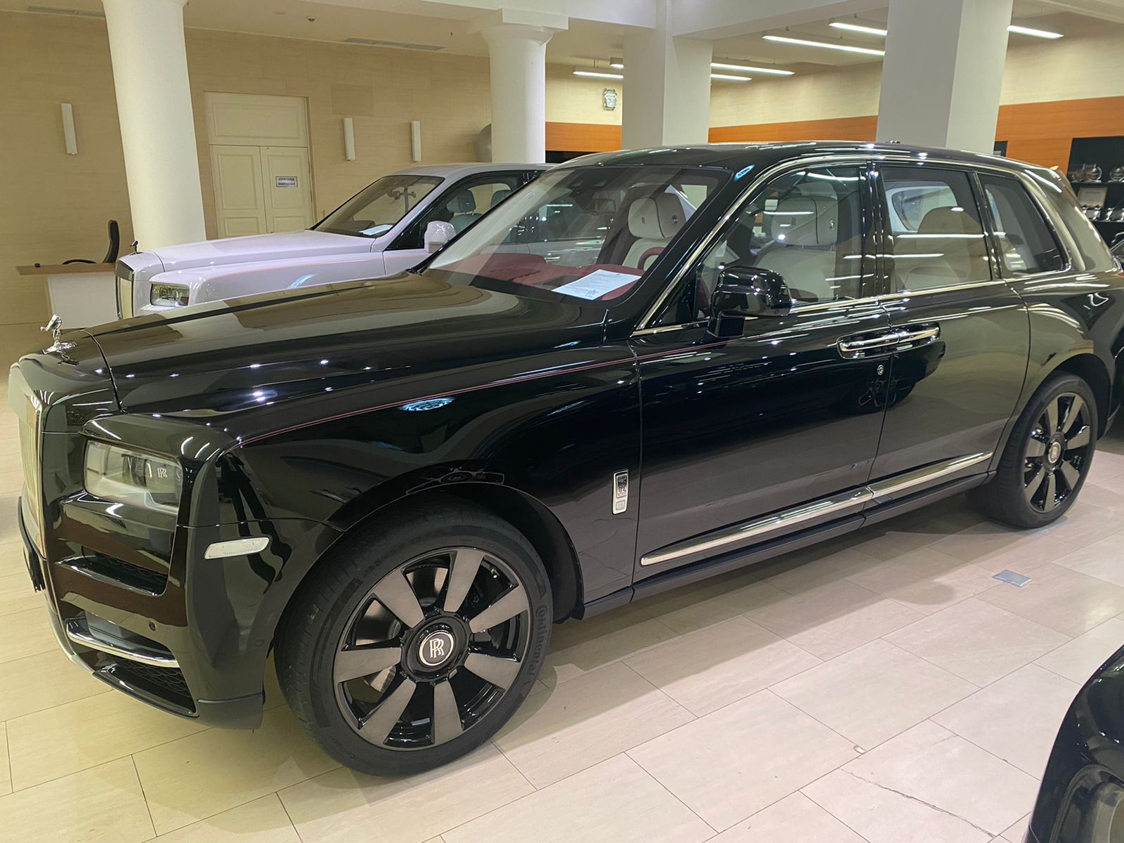 Rolls-Royce Cullinan  <br>Black Diamond 