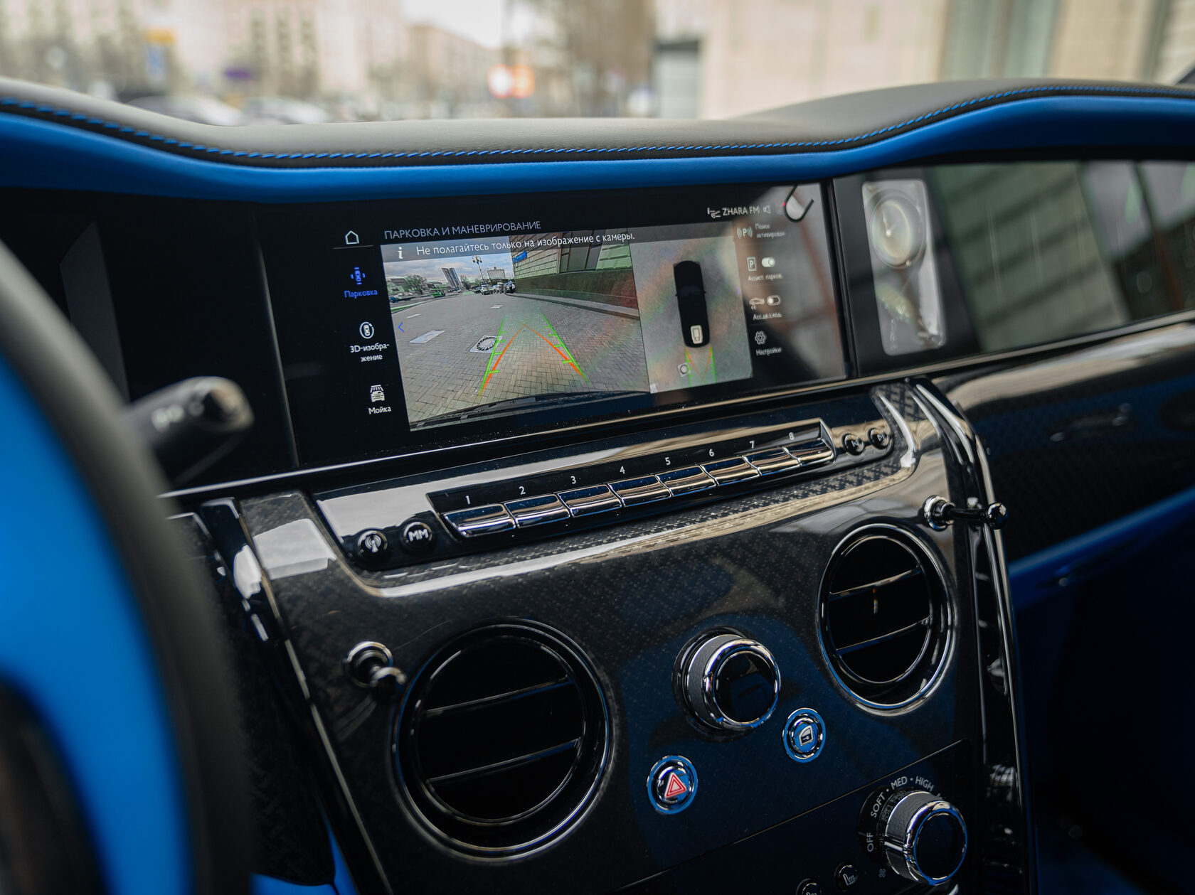 Rolls-Royce Cullinan Black Badge II  <br>Black