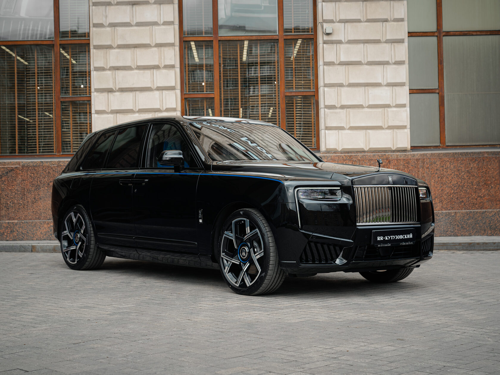 Rolls-Royce Cullinan Black Badge II  <br>Black