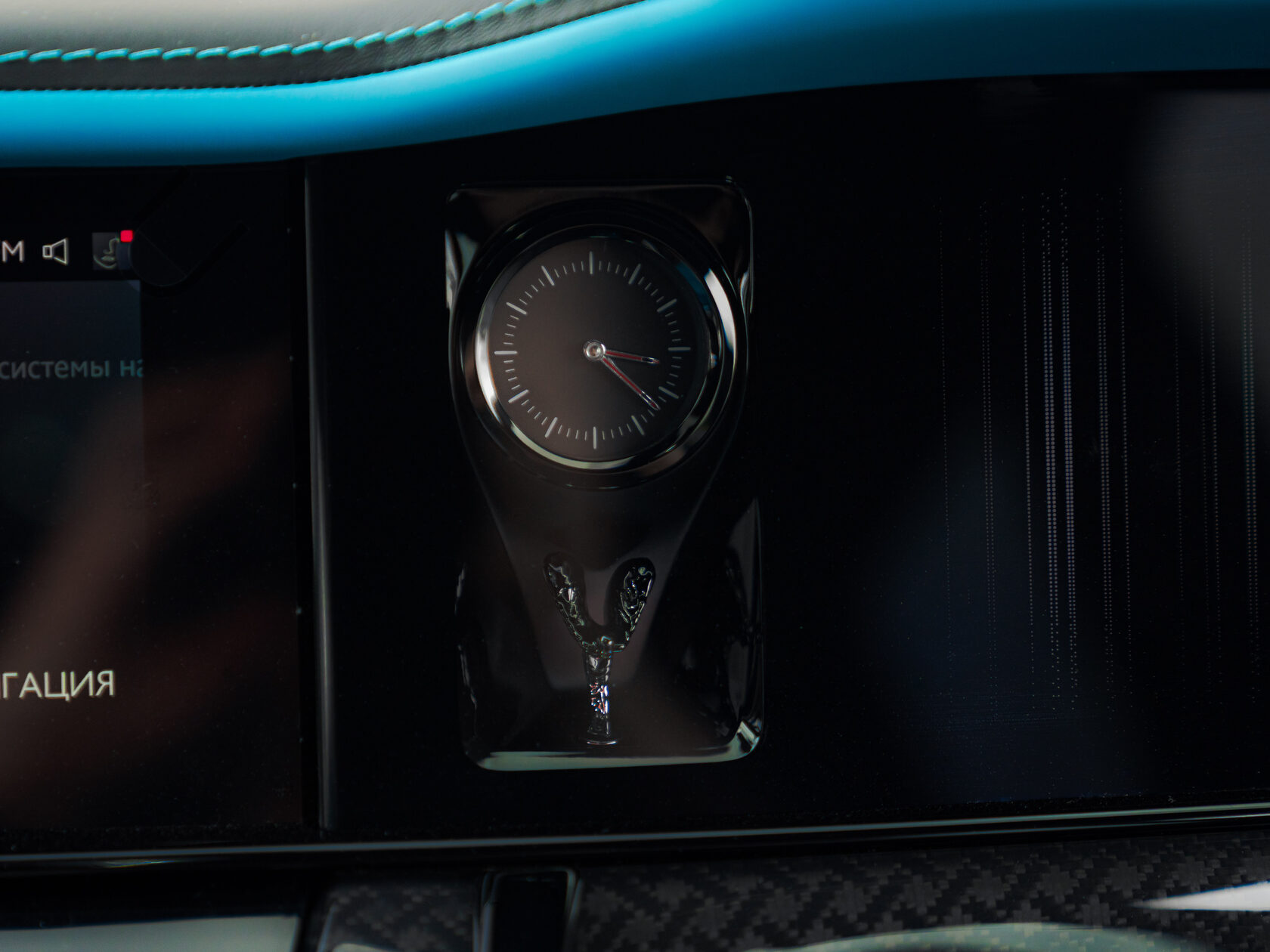 Rolls-Royce Cullinan Black Badge II  <br>Tempest Grey