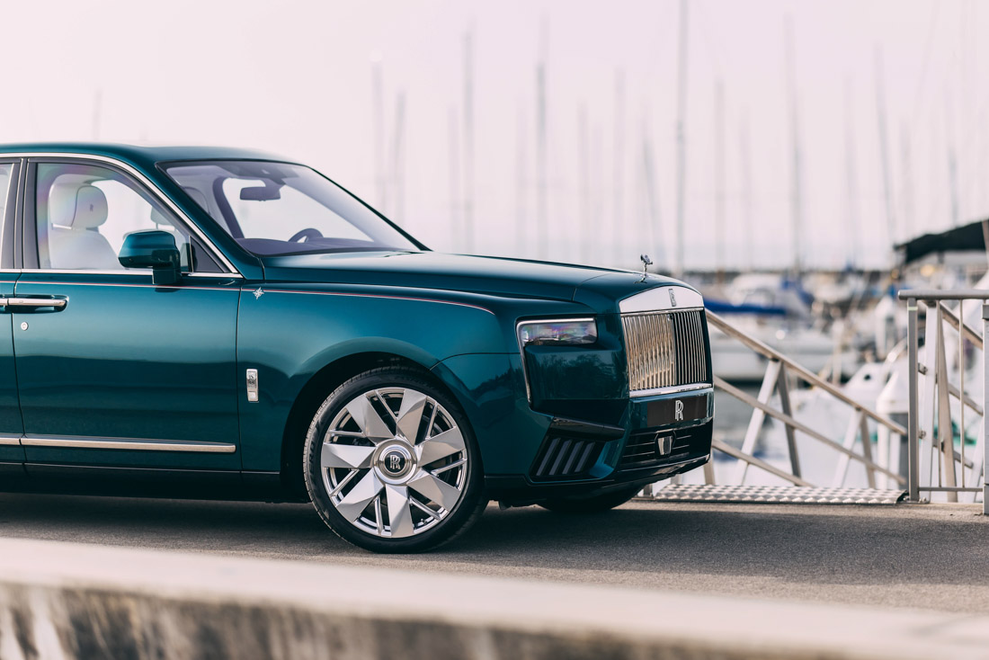 КОЛЛЕКЦИЯ ROLLS-ROYCE CULLINAN YACHTING: УНИКАЛЬНОЕ ТОРЖЕСТВО МОРСКИХ СУДОВ И ДИЗАЙНА