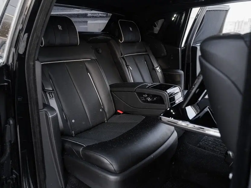 Rolls-Royce Phantom 2019 год <br>Black 