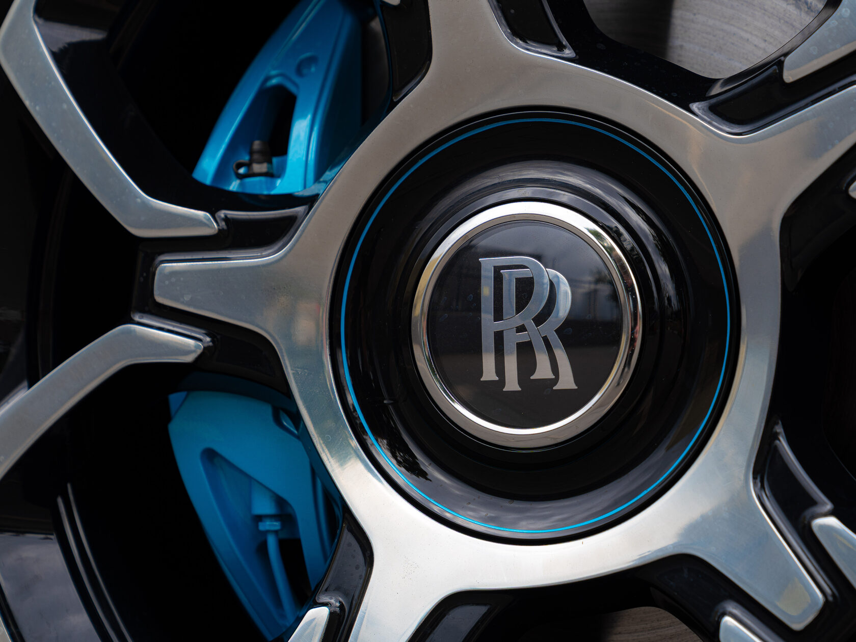 Rolls-Royce Cullinan 2019 год <br>Black Diamond