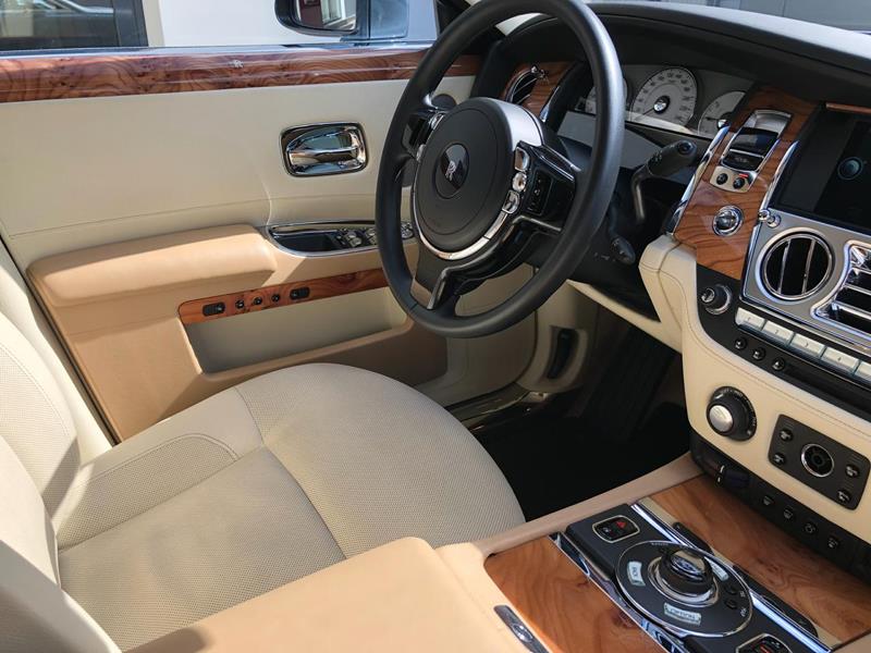 Rolls Royce Ghost салон подсветка