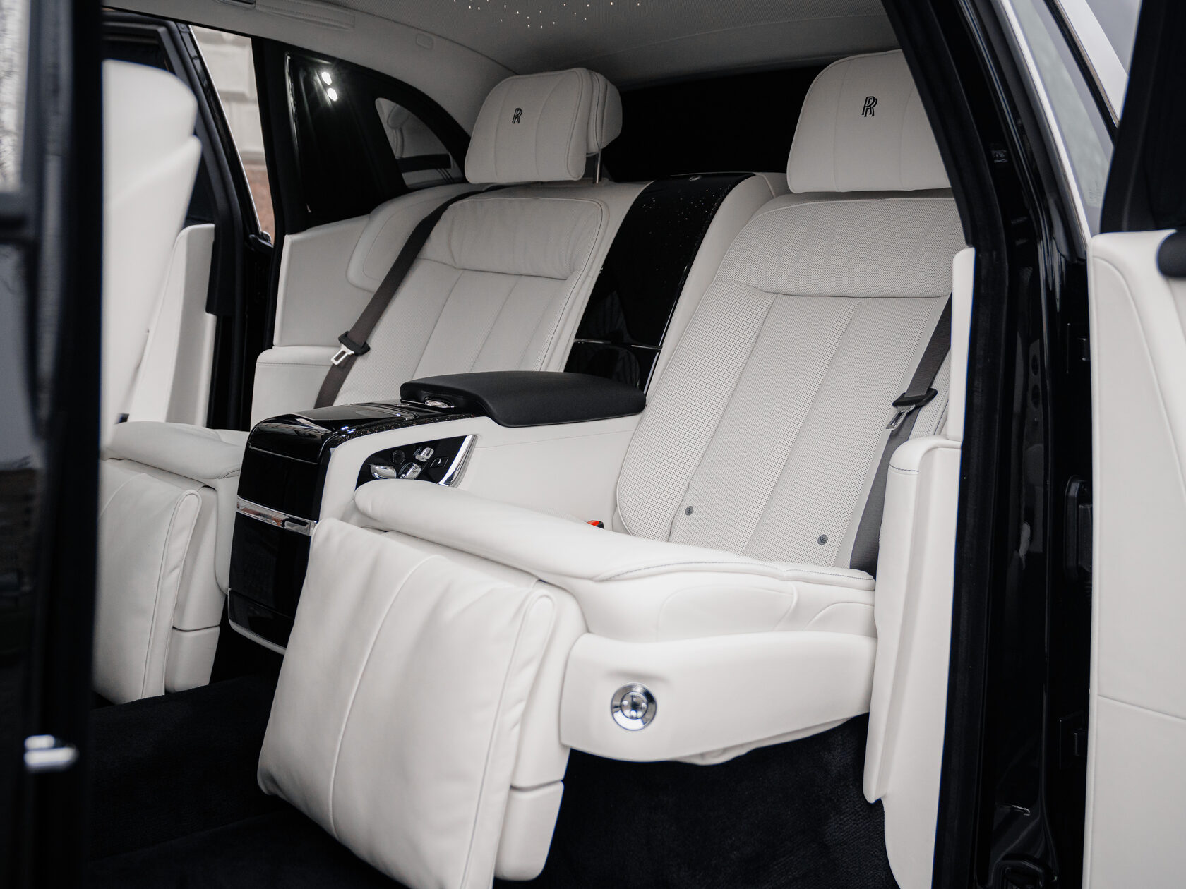 Rolls-Royce Phantom Extended 2025 год <br>Black Diamond 
