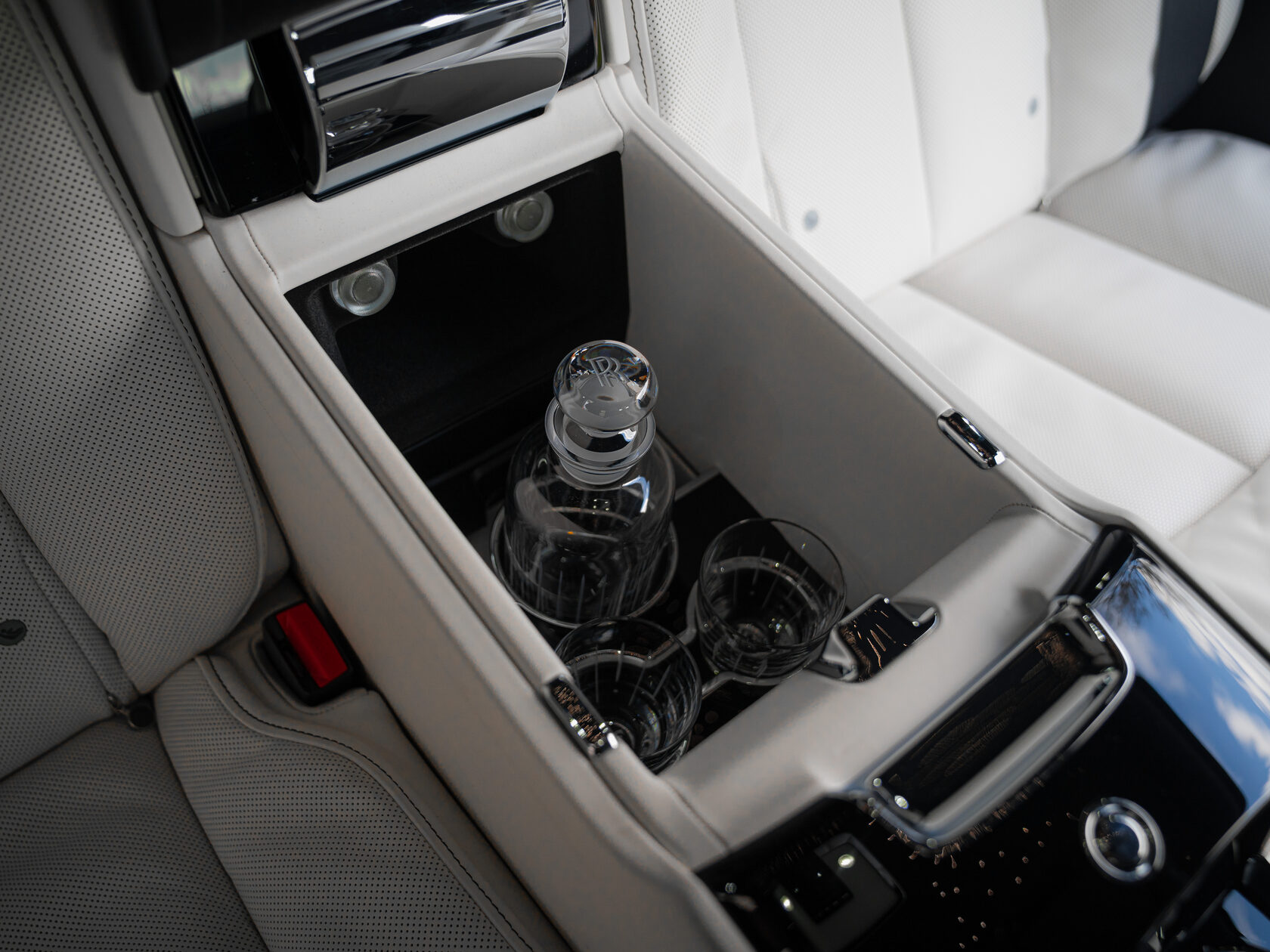 Rolls-Royce Phantom Extended  <br>Black Diamond 